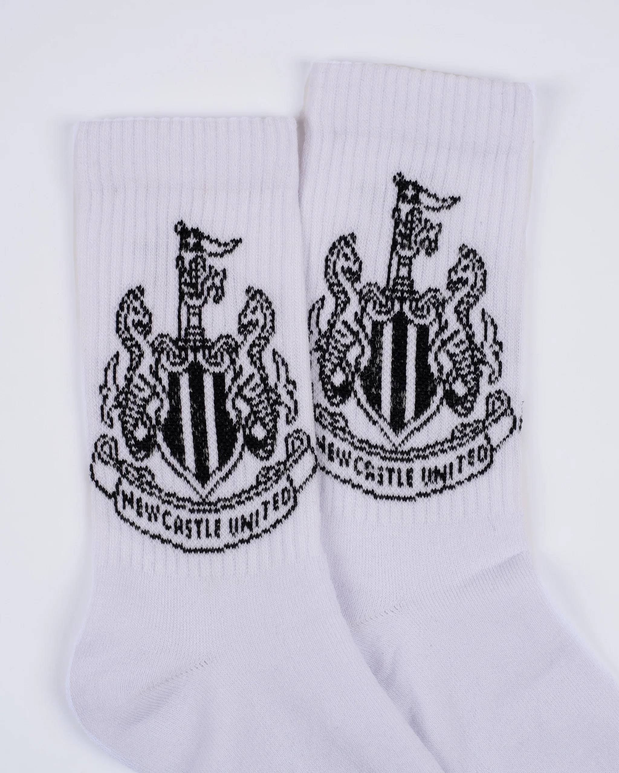 Newcastle United 2 Pack Crest Sports Socks - Image 3