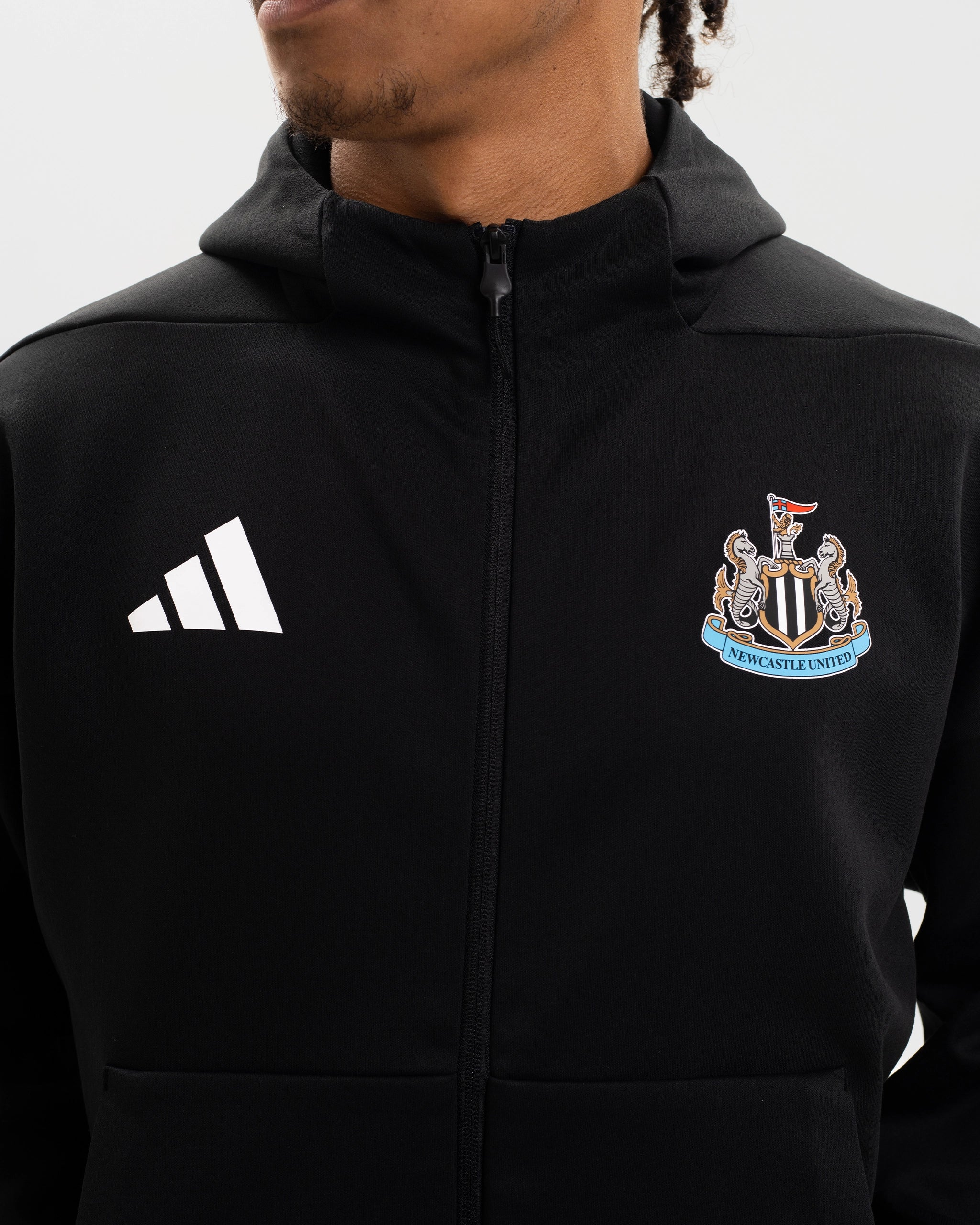 Newcastle United adidas 25/26 Black Anthem Jacket - Image 3