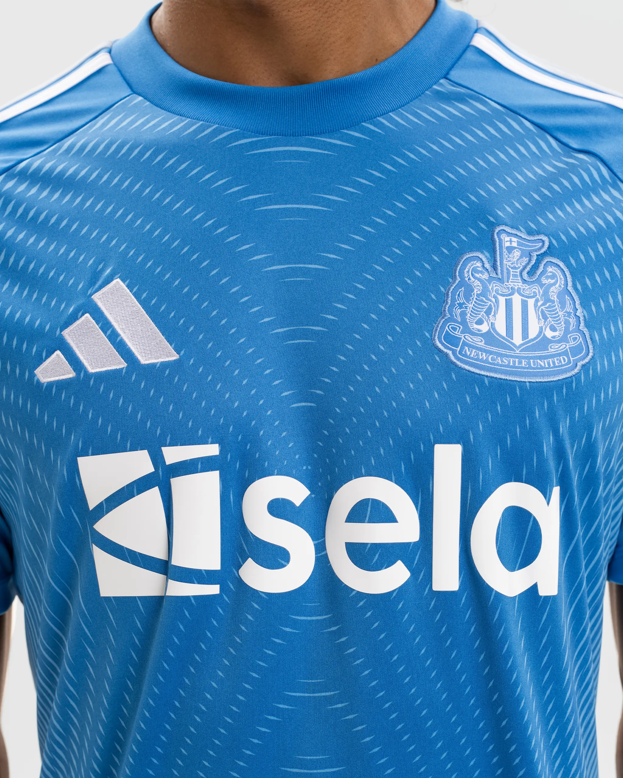 Newcastle United adidas Men's 25/26 Blue Goalkeeper Shirt - Image 6
