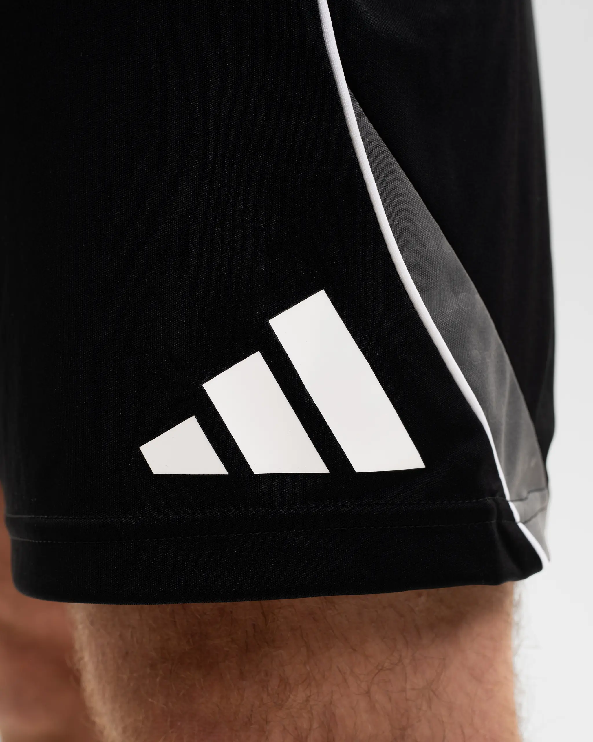 Newcastle United adidas 25/26 Coach's Black Edition Training Shorts - Image 4