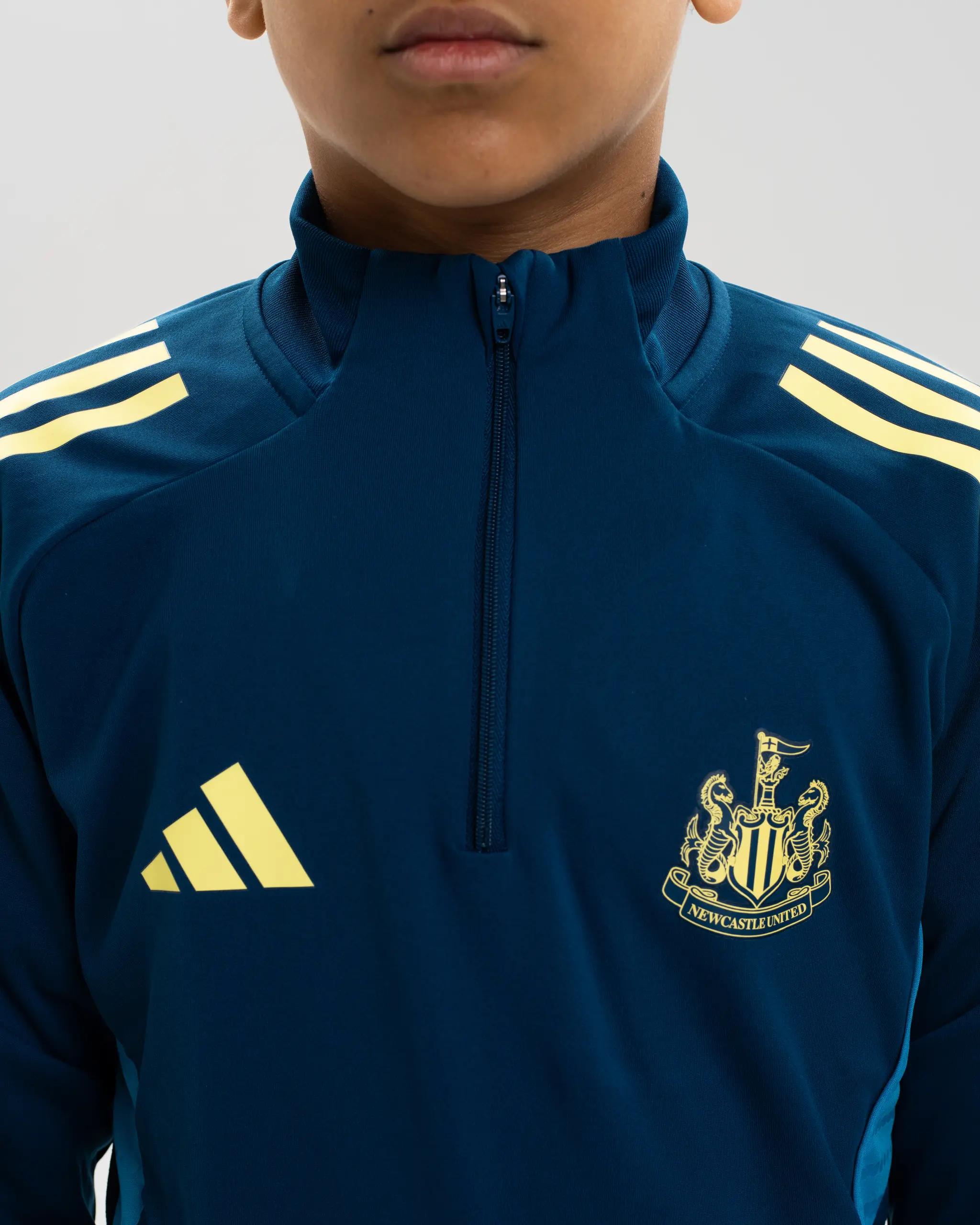 Newcastle United adidas 25/26 Coach's Range Kids' 1/4 Zip Training Top - Image 3