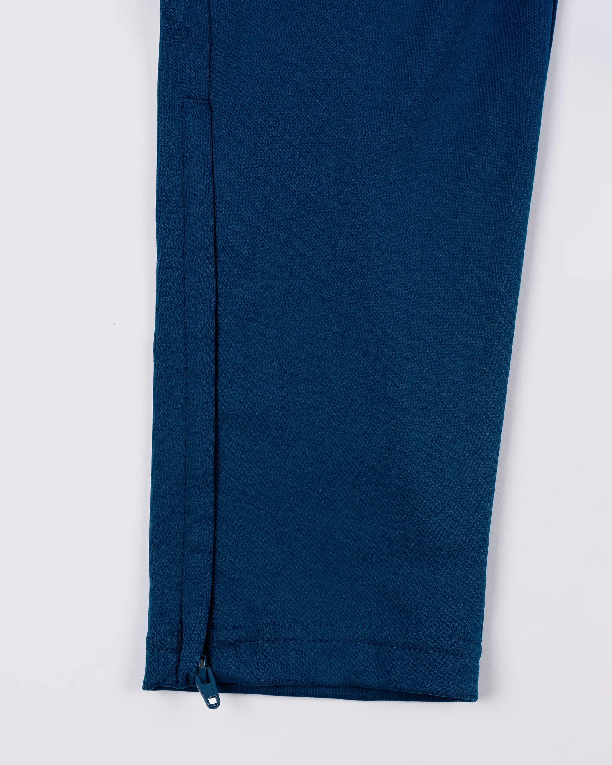 Newcastle United adidas 25/26 Coach's Range Kids' Training Bottoms - Image 7