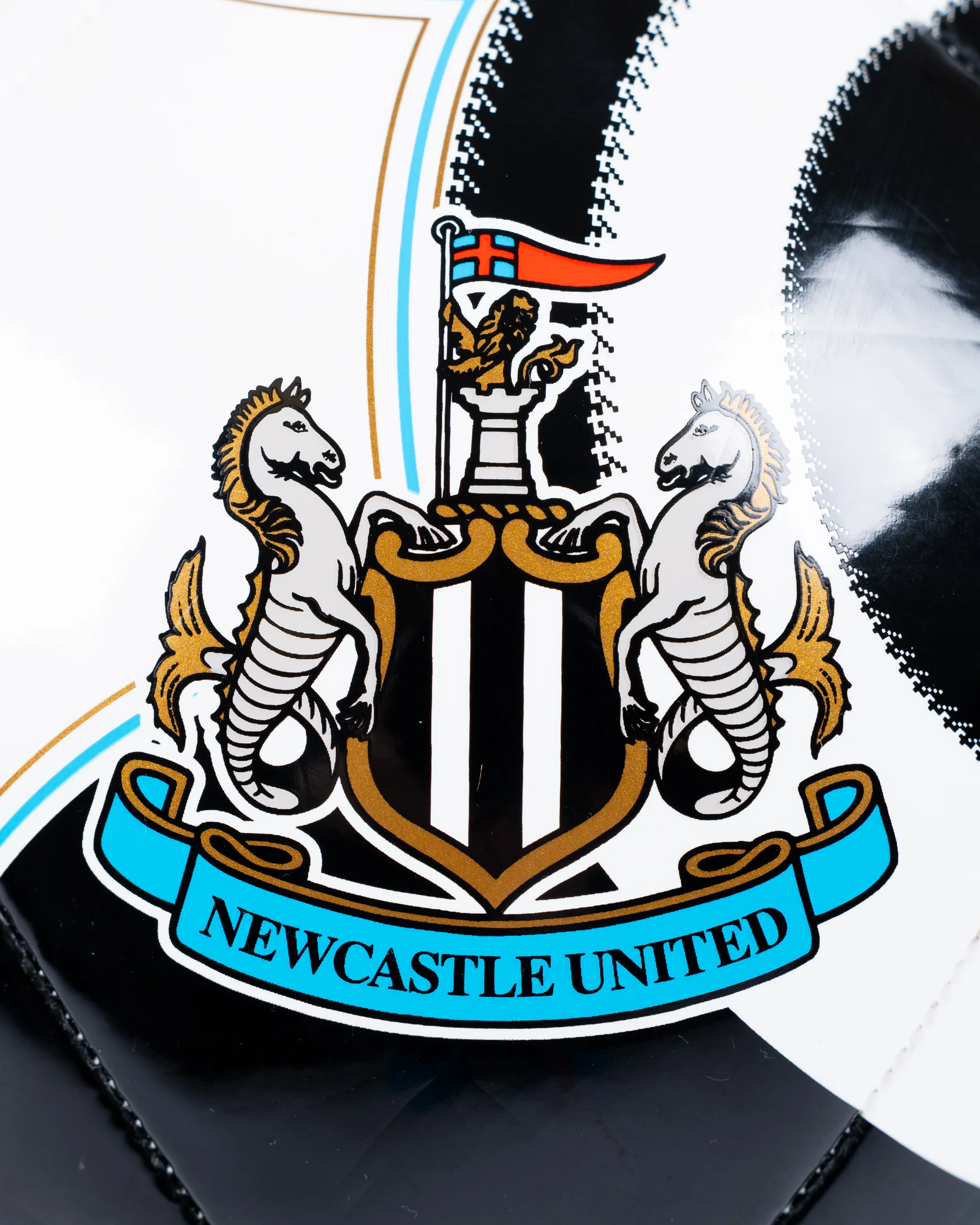 Newcastle United adidas 25/26 Home Kit Size 5 Football - Image 2