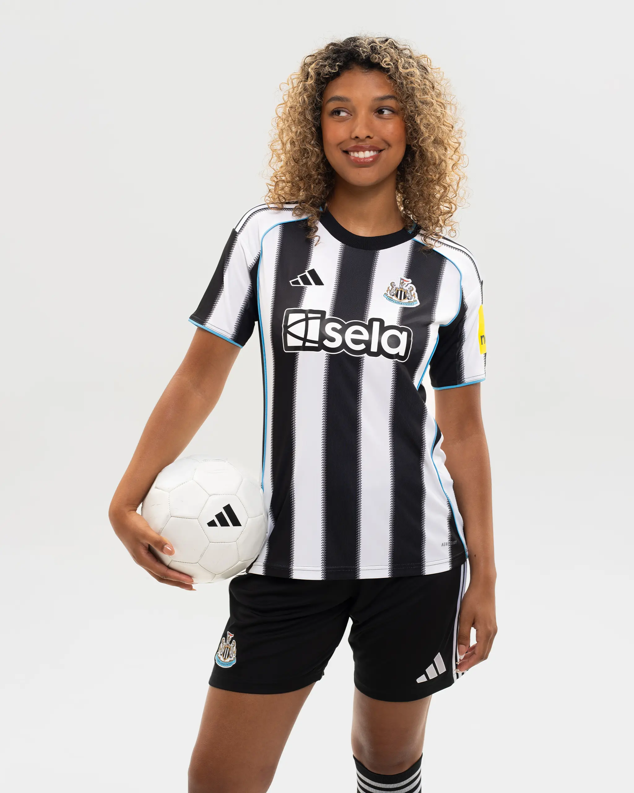 Newcastle United adidas 25/26 Home Shorts - Image 5