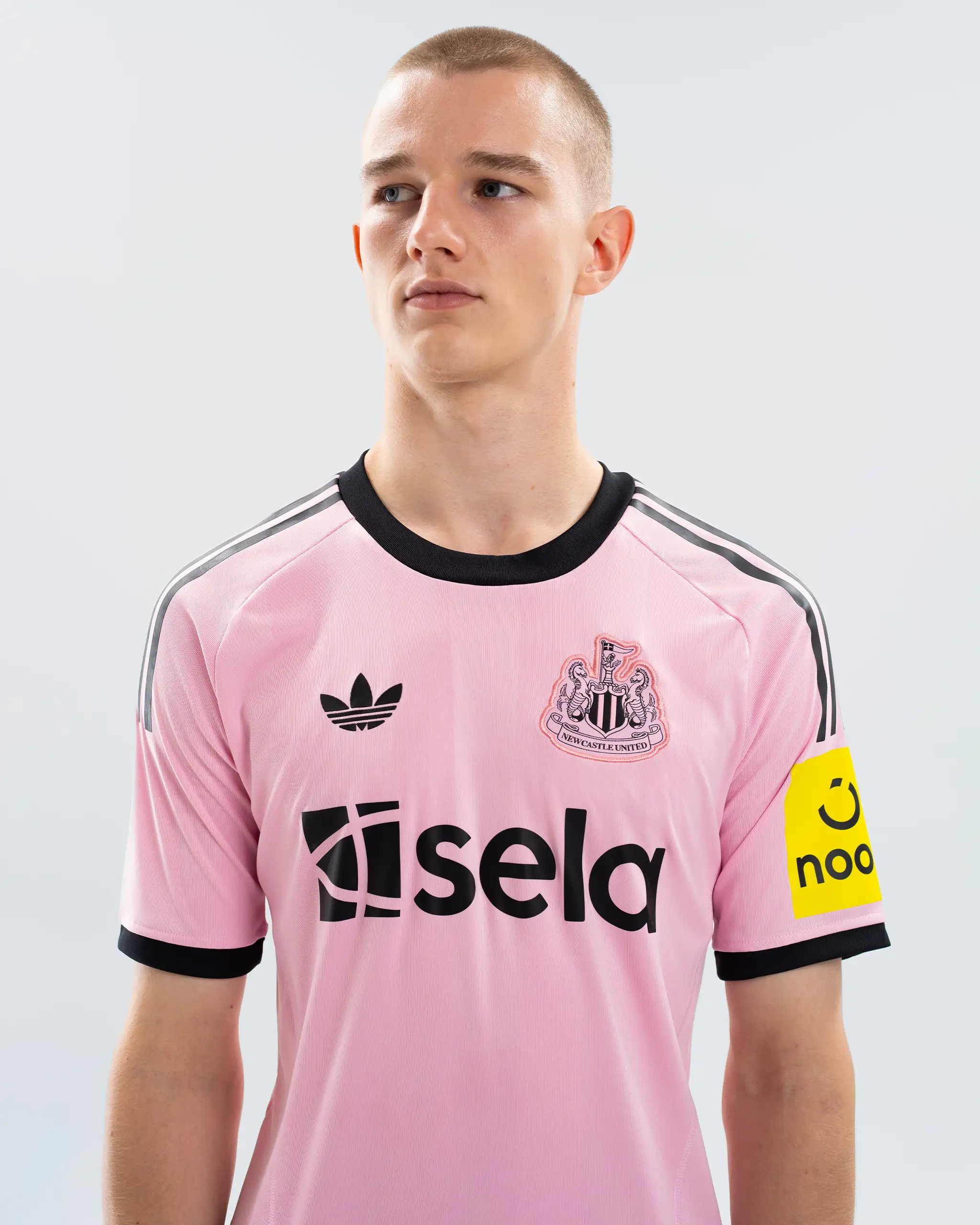 Newcastle United adidas 25/26 Pink Trefoil Goalkeeper Shirt - Image 3