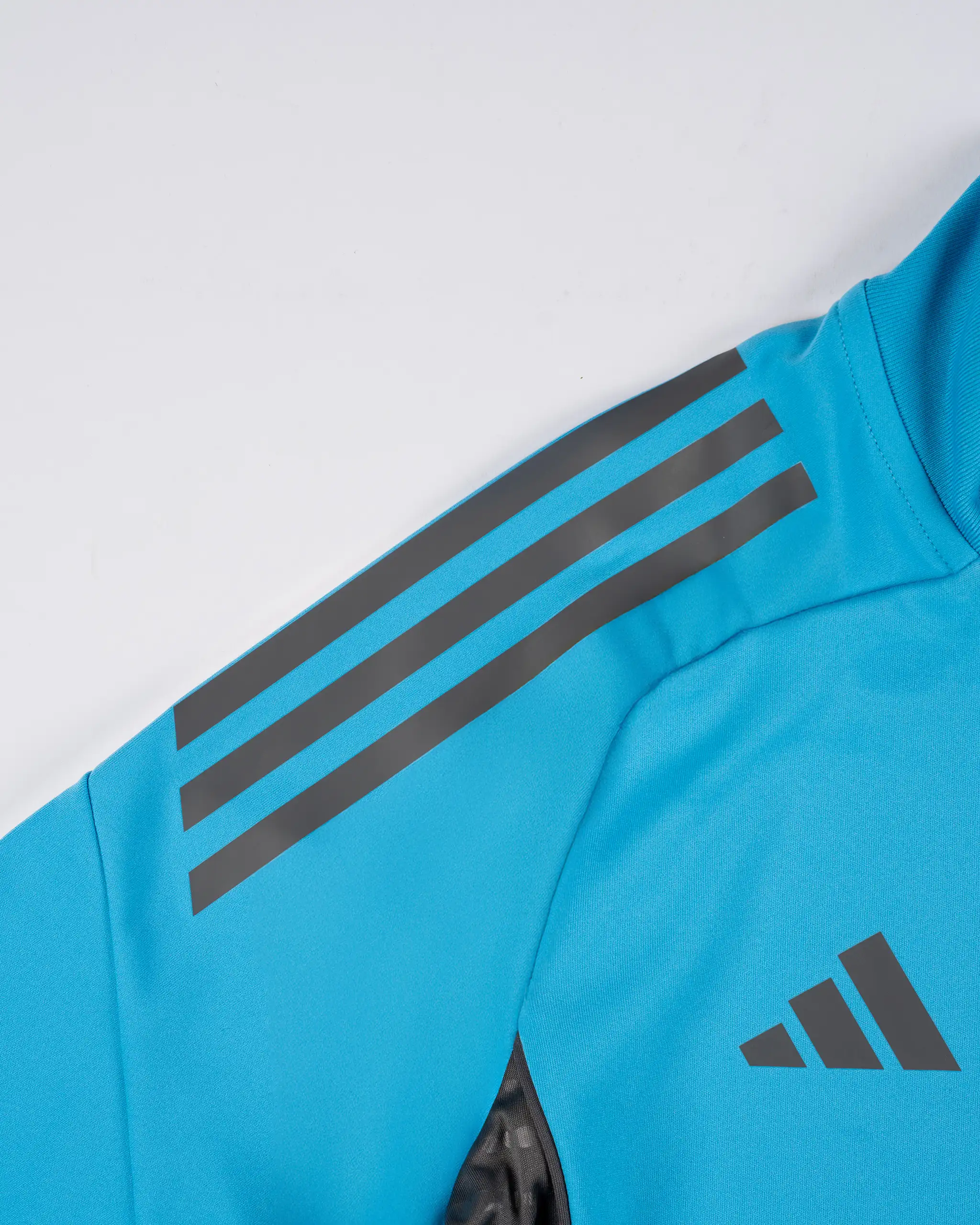 Newcastle United adidas 25/26 Players Range Kids' Blue 1/4 Zip Top - Image 8