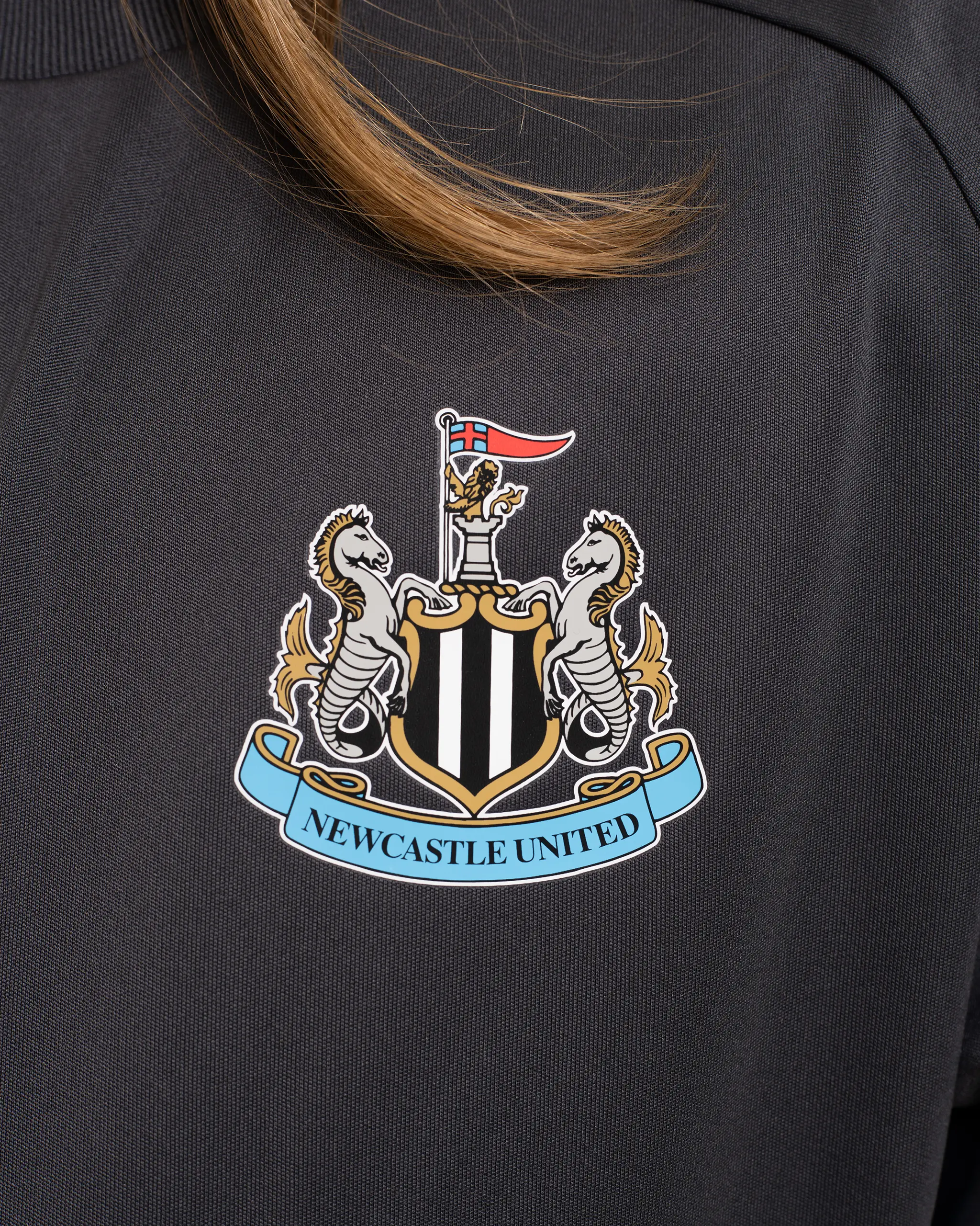 Newcastle United adidas 25/26 Players Range Kids' Grey Training Shirt - Image 3