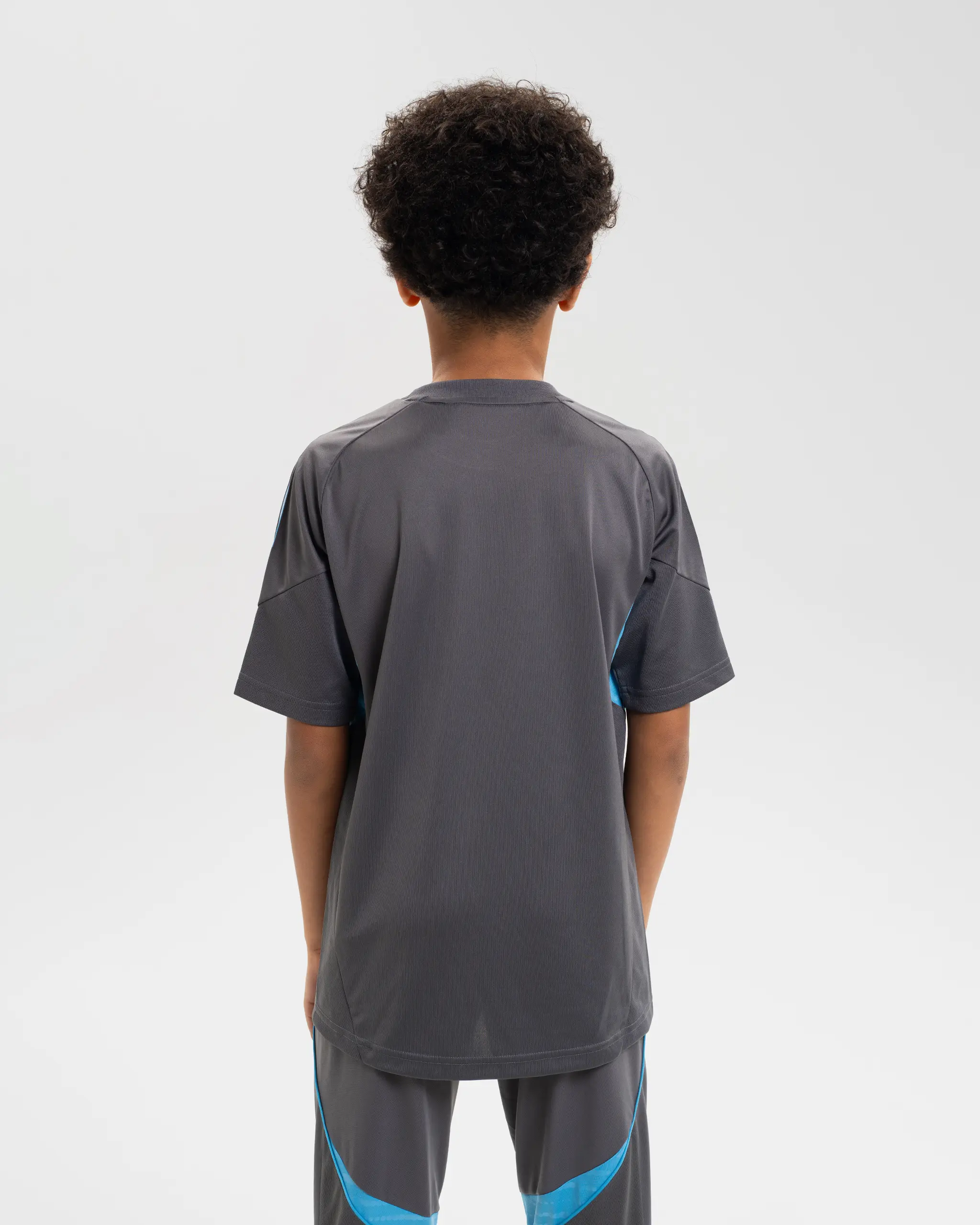 Newcastle United adidas 25/26 Players Range Kids' Grey Training Shirt - Image 5