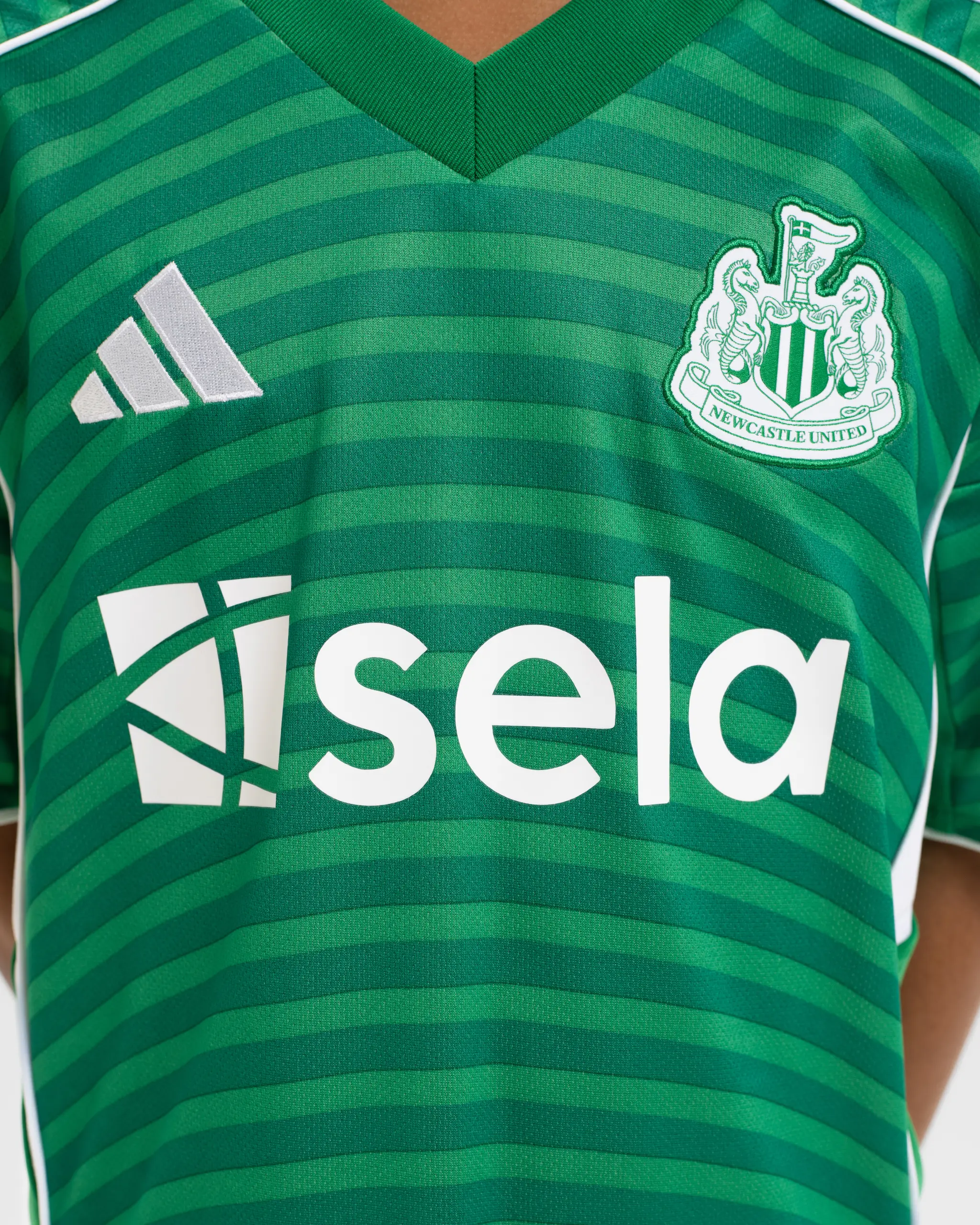 Newcastle United adidas Kids' 25/26 Away Shirt - Image 6