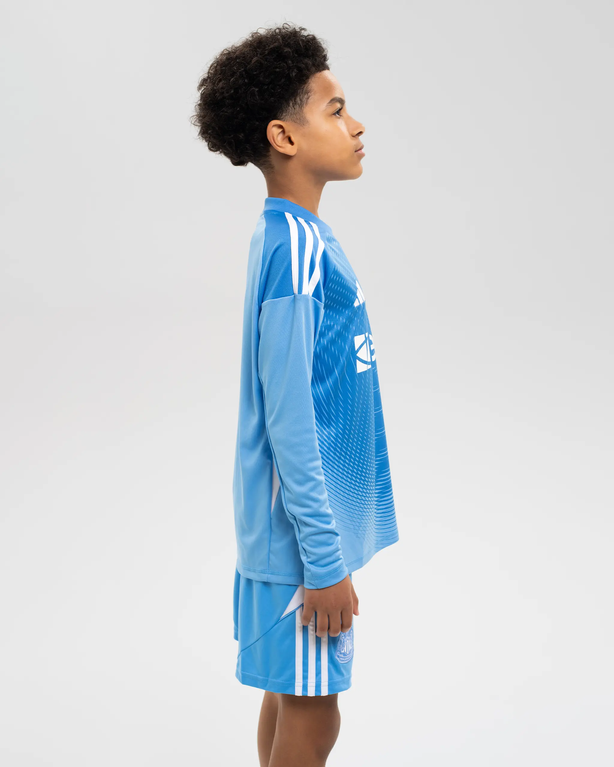 Newcastle United adidas Kids' 25/26 Blue Long Sleeve Goalkeeper Shirt - Image 6
