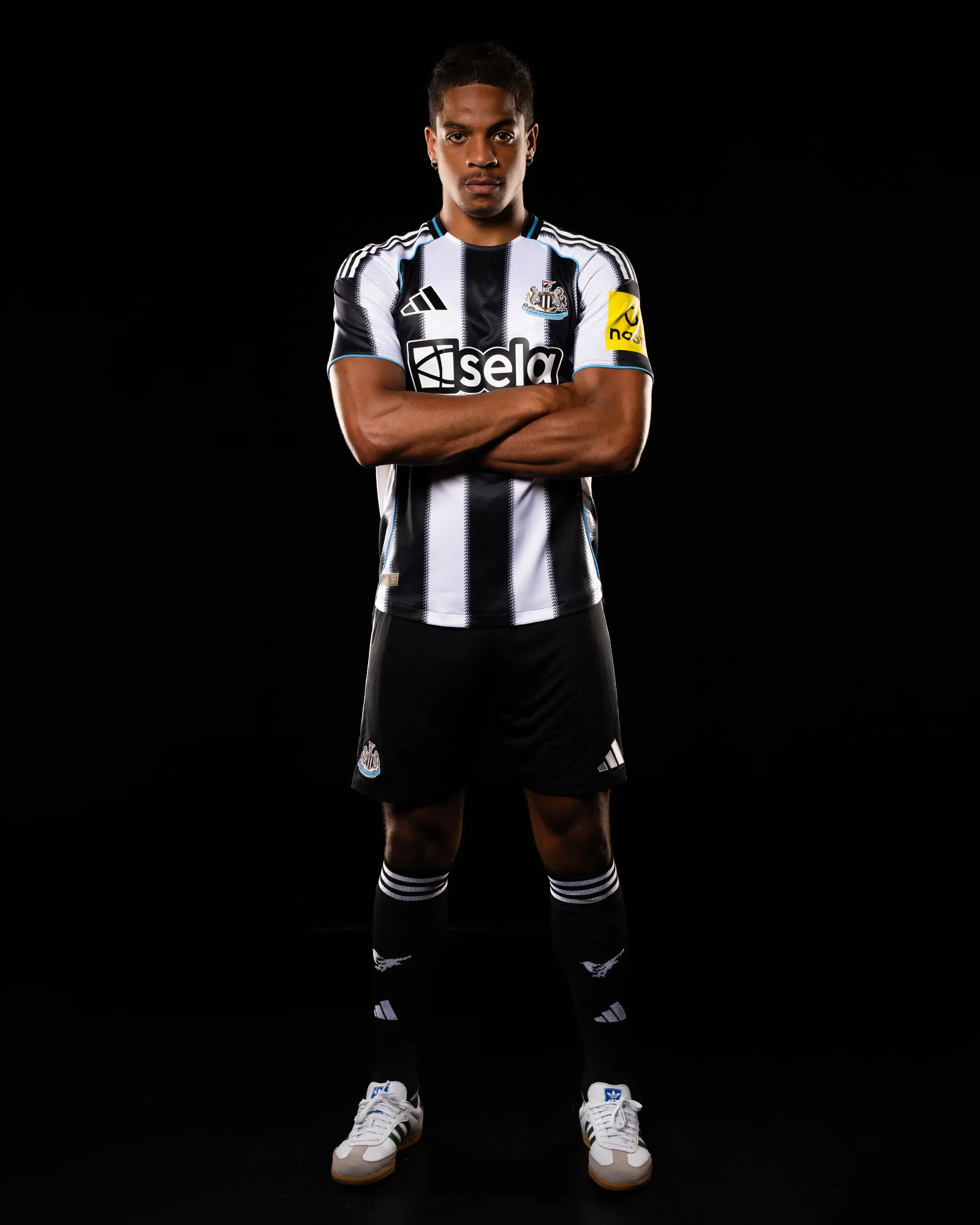 Newcastle United adidas Men's 25/26 Authentic Home Shirt - Image 8
