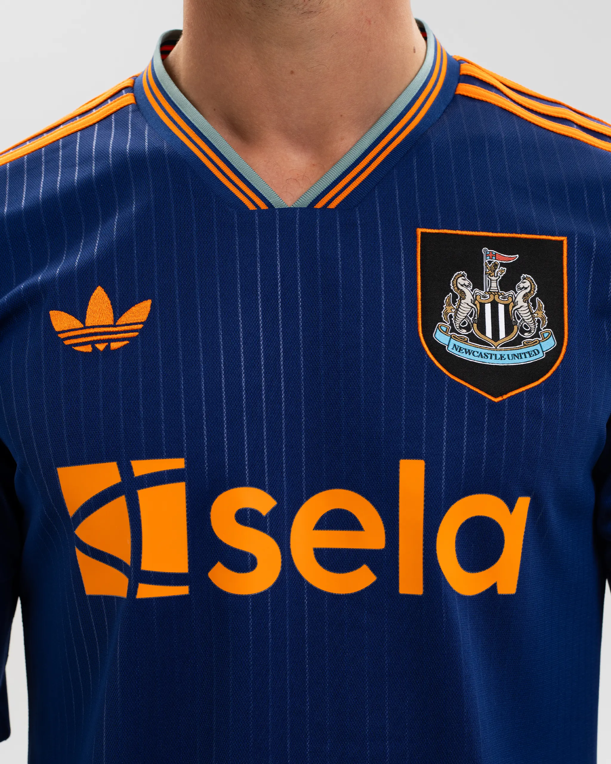 Newcastle United adidas 25/26 Long Sleeved Third Shirt - Image 4