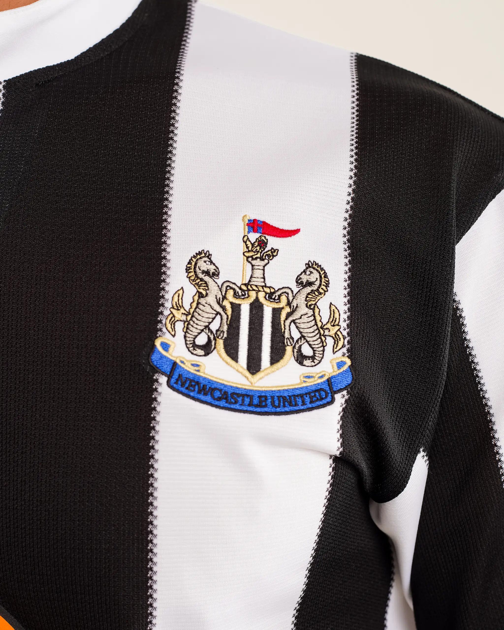 Newcastle United adidas Retro 1995-97 Home Shirt - Image 5