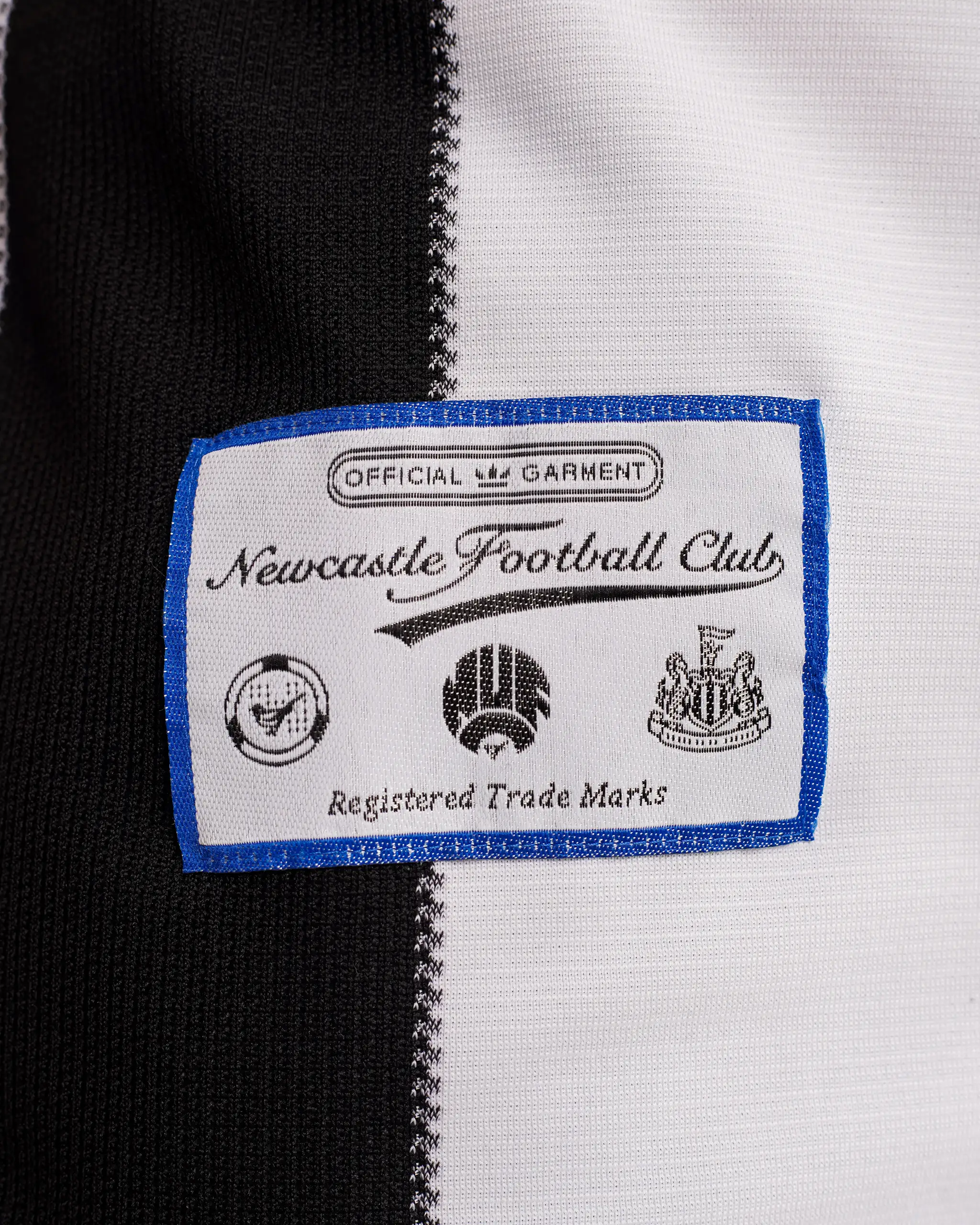 Newcastle United adidas Retro 1995-97 Home Shirt - Image 6