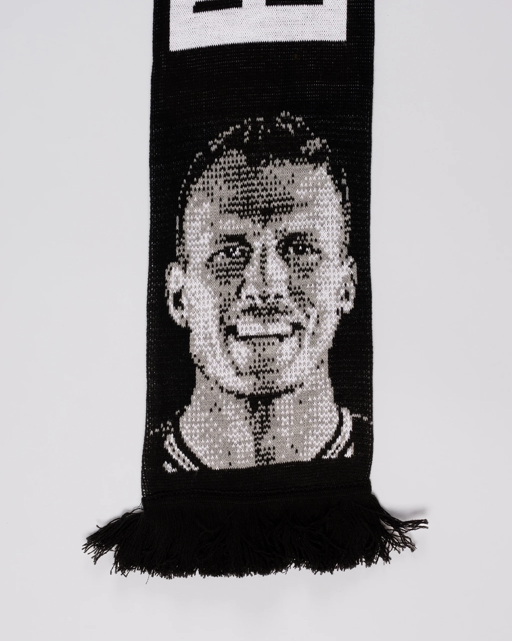 Newcastle United Big Dan Burn Scarf - Image 6