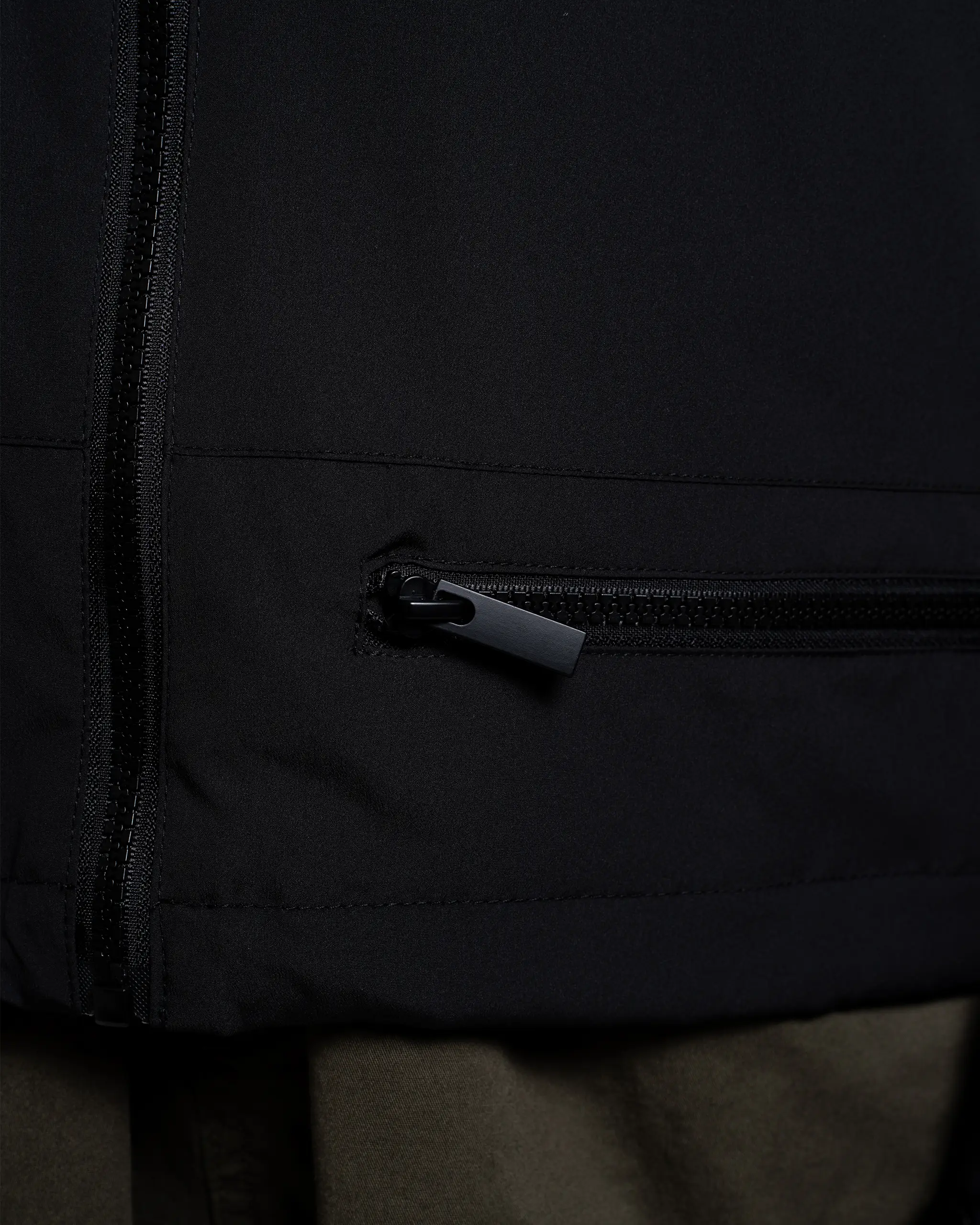 Newcastle United Black Hooded Shower Jacket - Image 7
