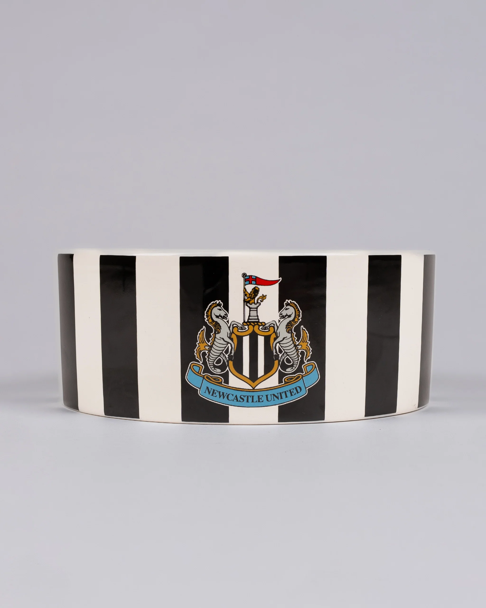 Newcastle United Ceramic Striped Pet Bowl - Image 3
