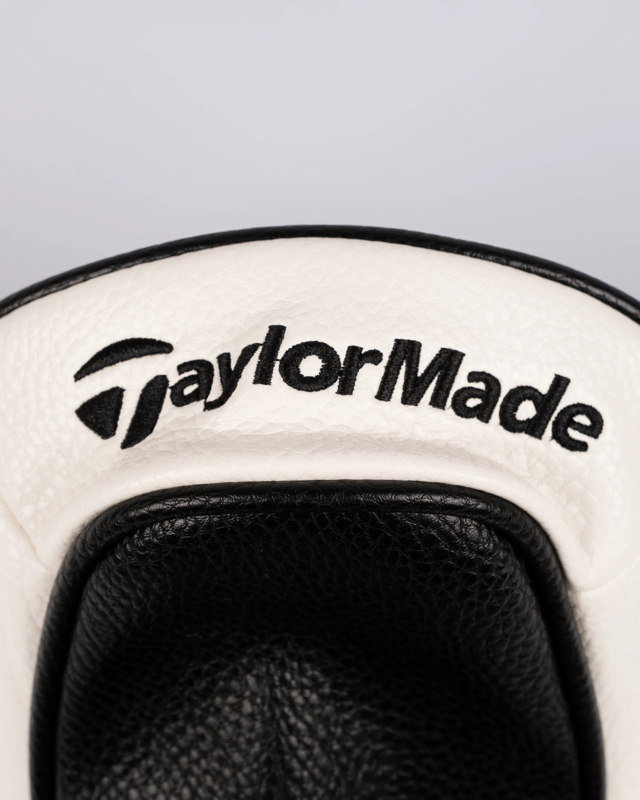 Newcastle United TaylorMade Driver Head Cover - Image 5