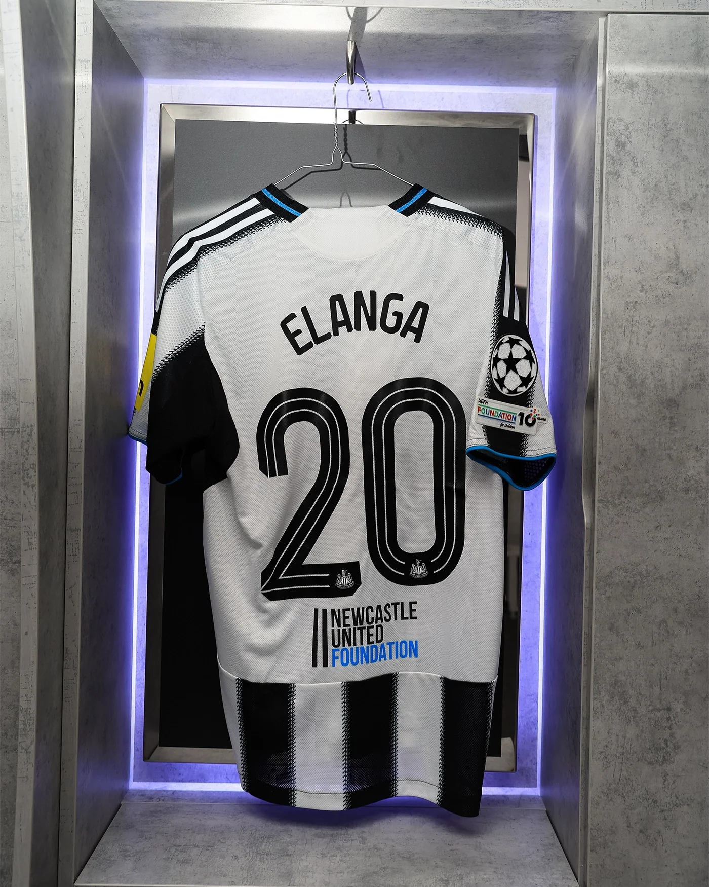 Newcastle United ELANGA 25/26 Match Worn Shirt - Barcelona Champions League (H) - Image 6