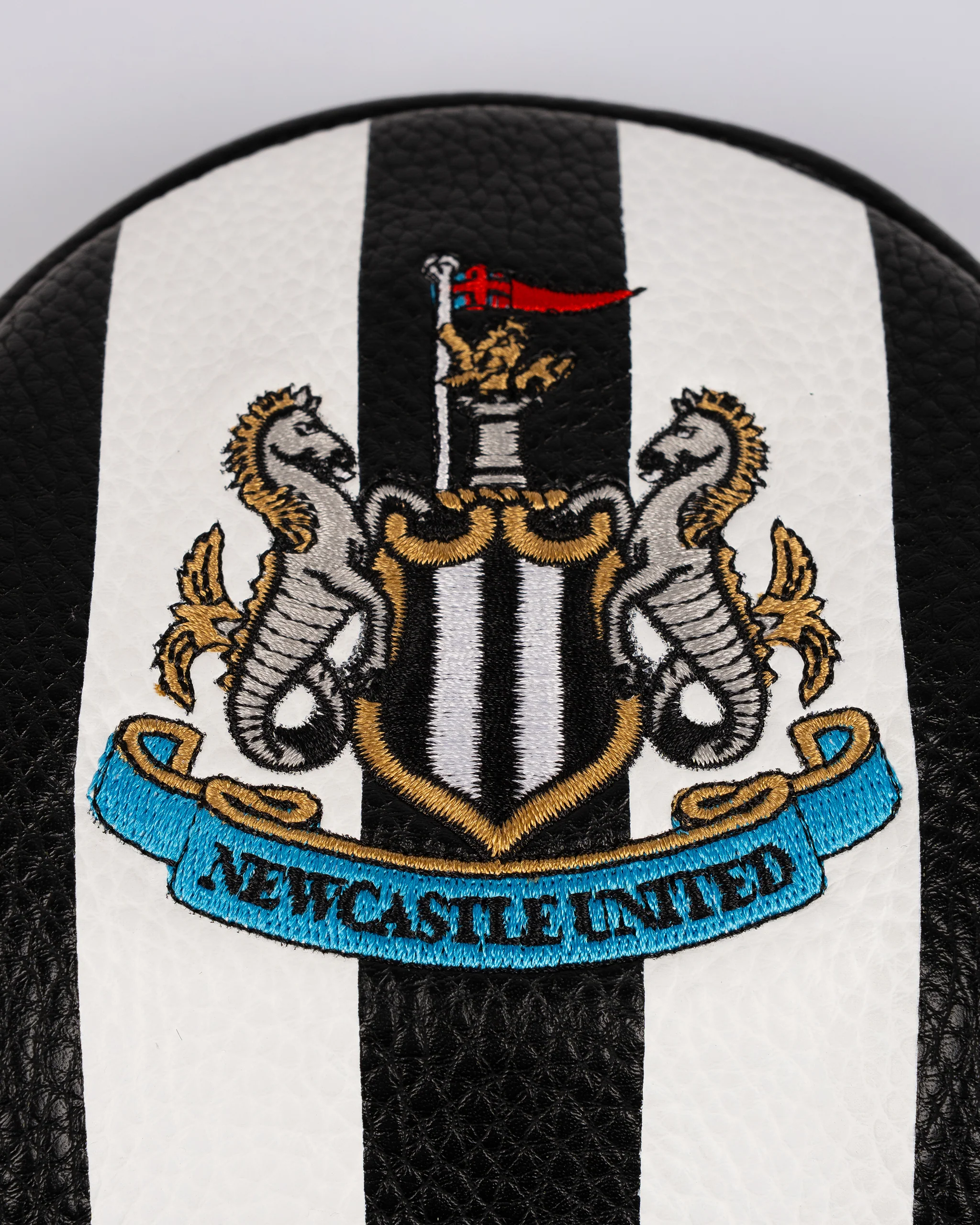 Newcastle United TaylorMade Fairway Head Cover - Image 5