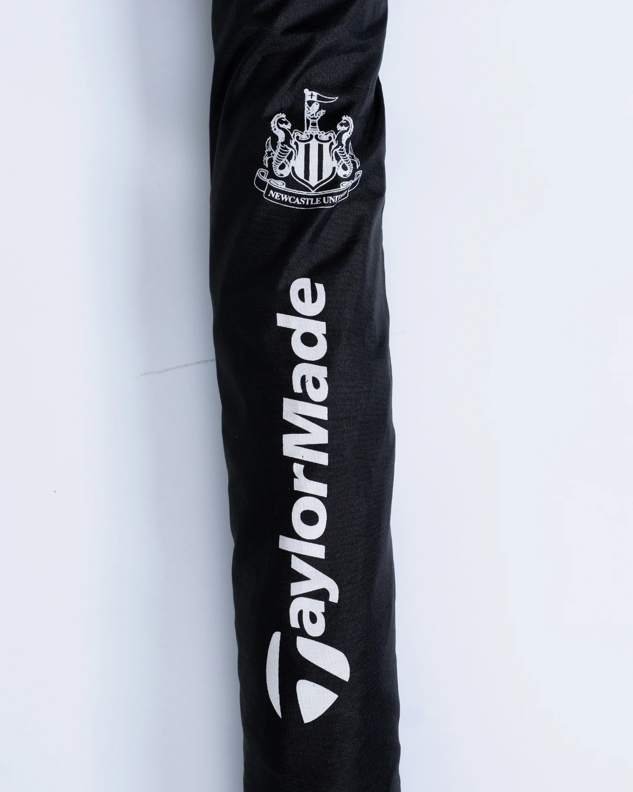 Newcastle United TaylorMade Golf Umbrella - Image 6