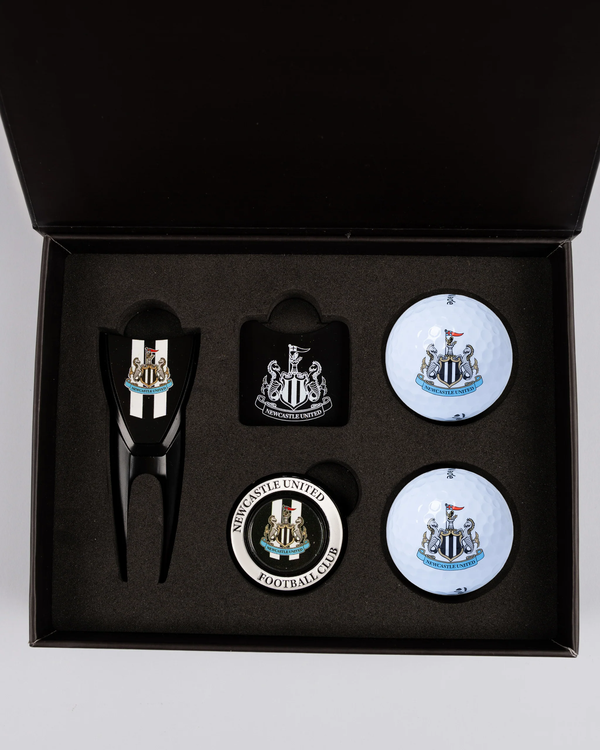 Newcastle United TaylorMade Ibox Plus - Image 4
