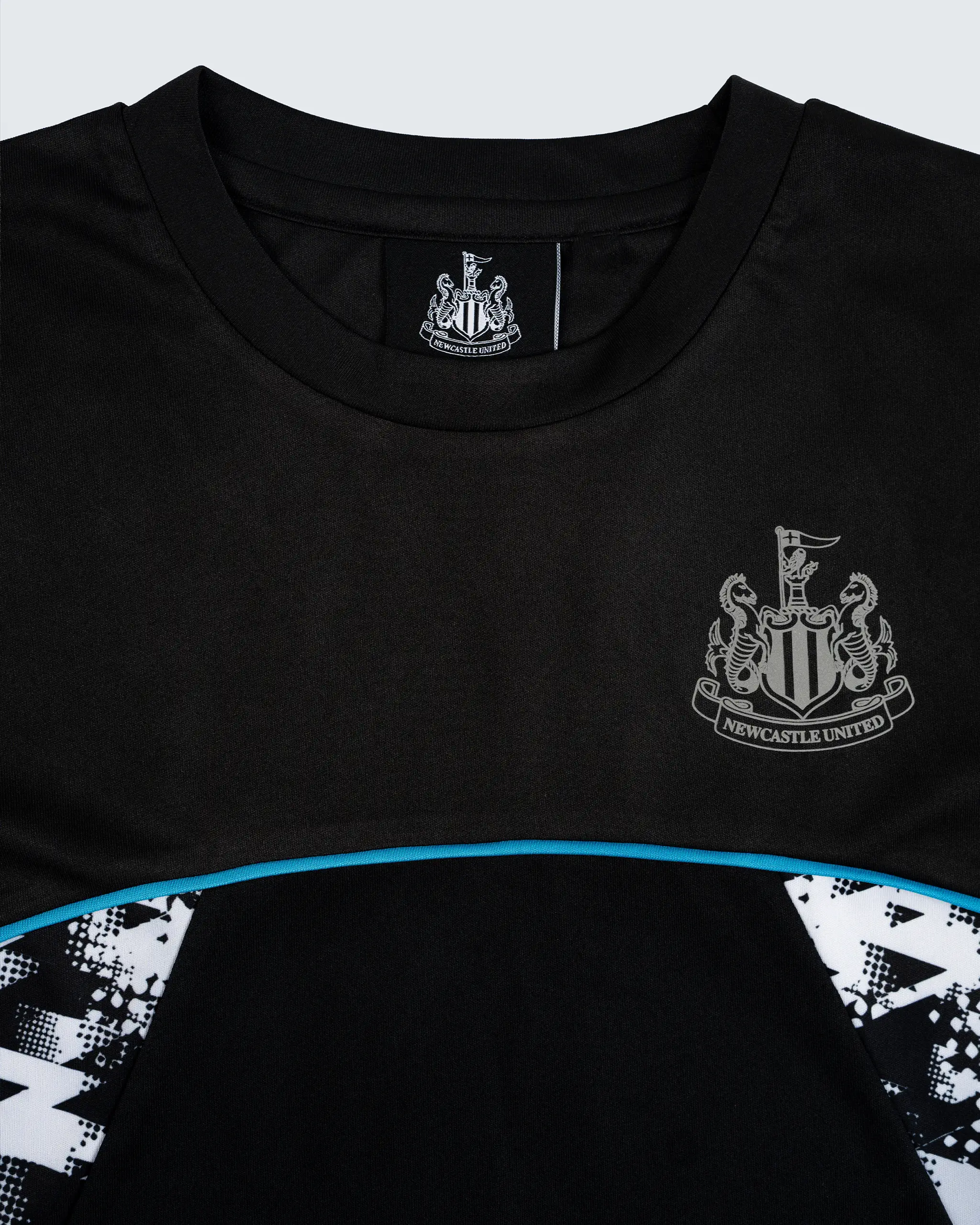 Newcastle United Kids' Black Panel Camo T-Shirt - Image 2