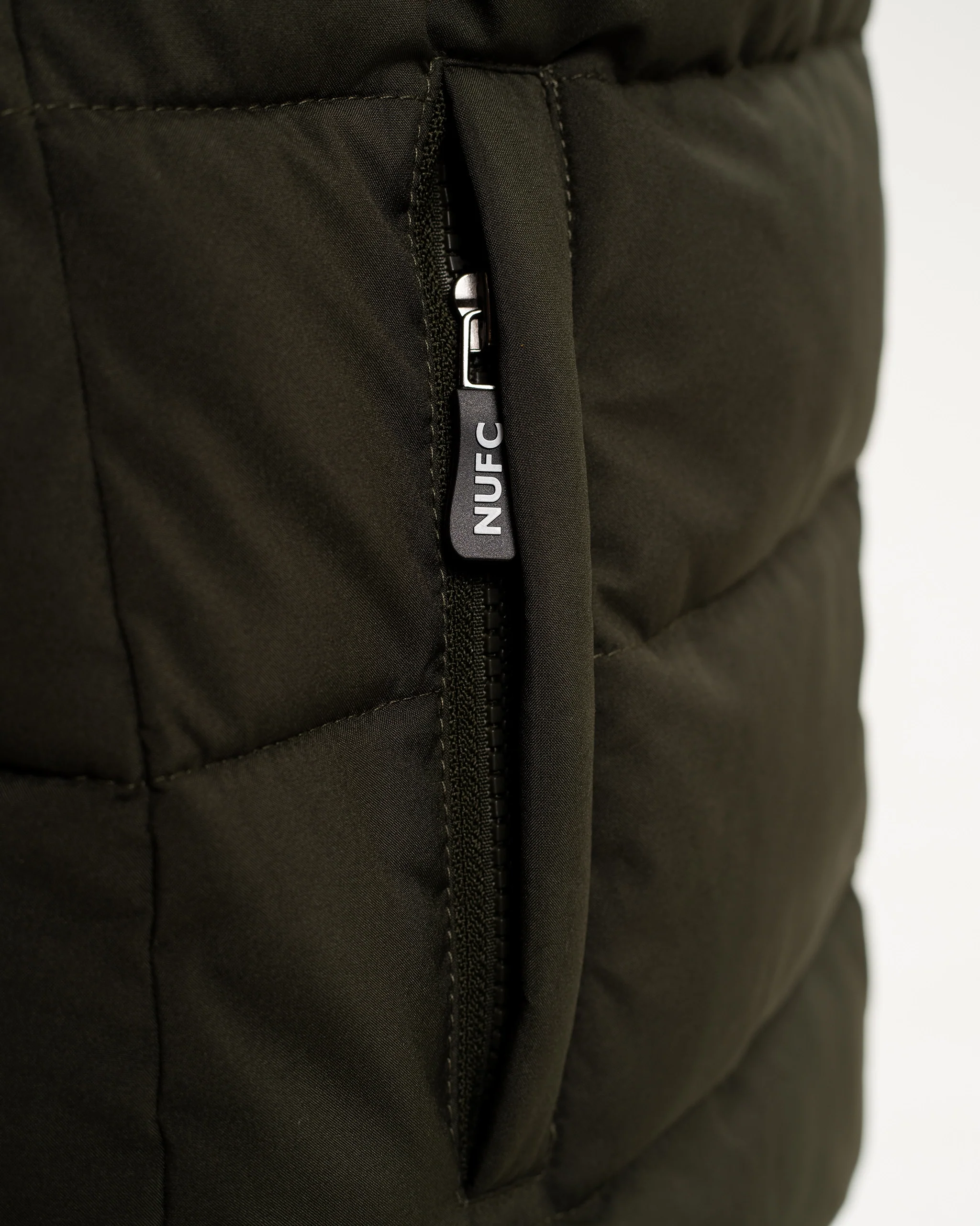 Newcastle United Kids' Khaki Puffer Jacket - Image 6