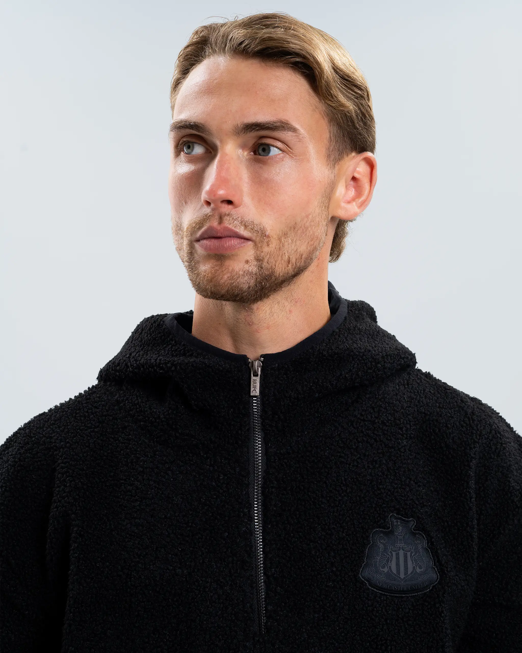 Newcastle United Men's Black Borg Quarter Zip Fleece Hoodie - Image 7