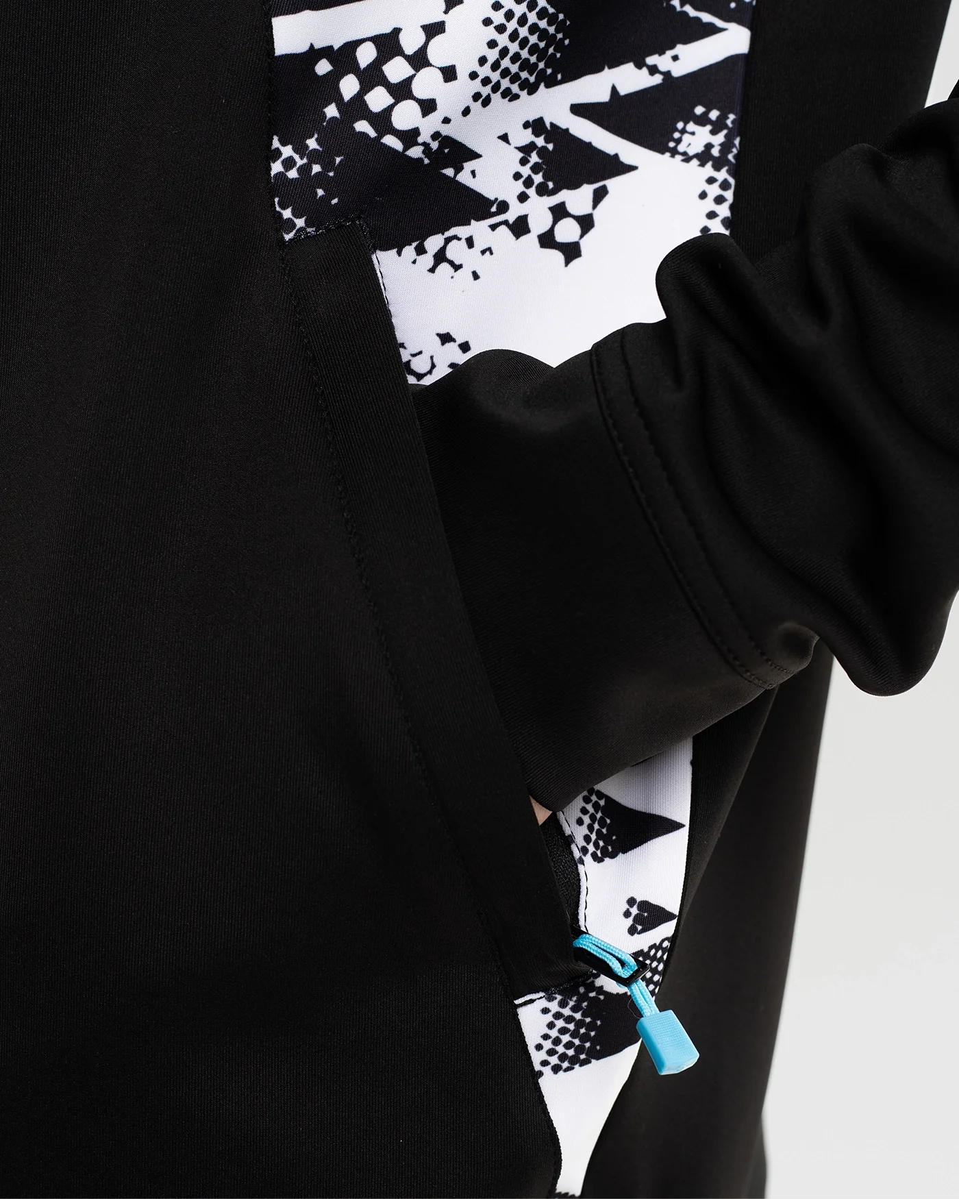 Newcastle United Men's Black Panel 1/4 Zip Hoodie - Image 6