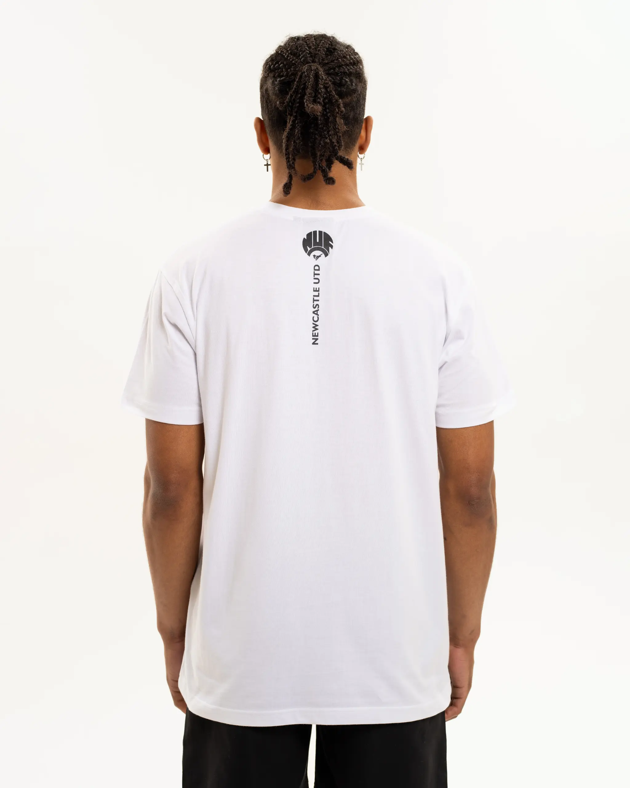 Newcastle United Men's Black Retro Crest T-Shirt - Image 6
