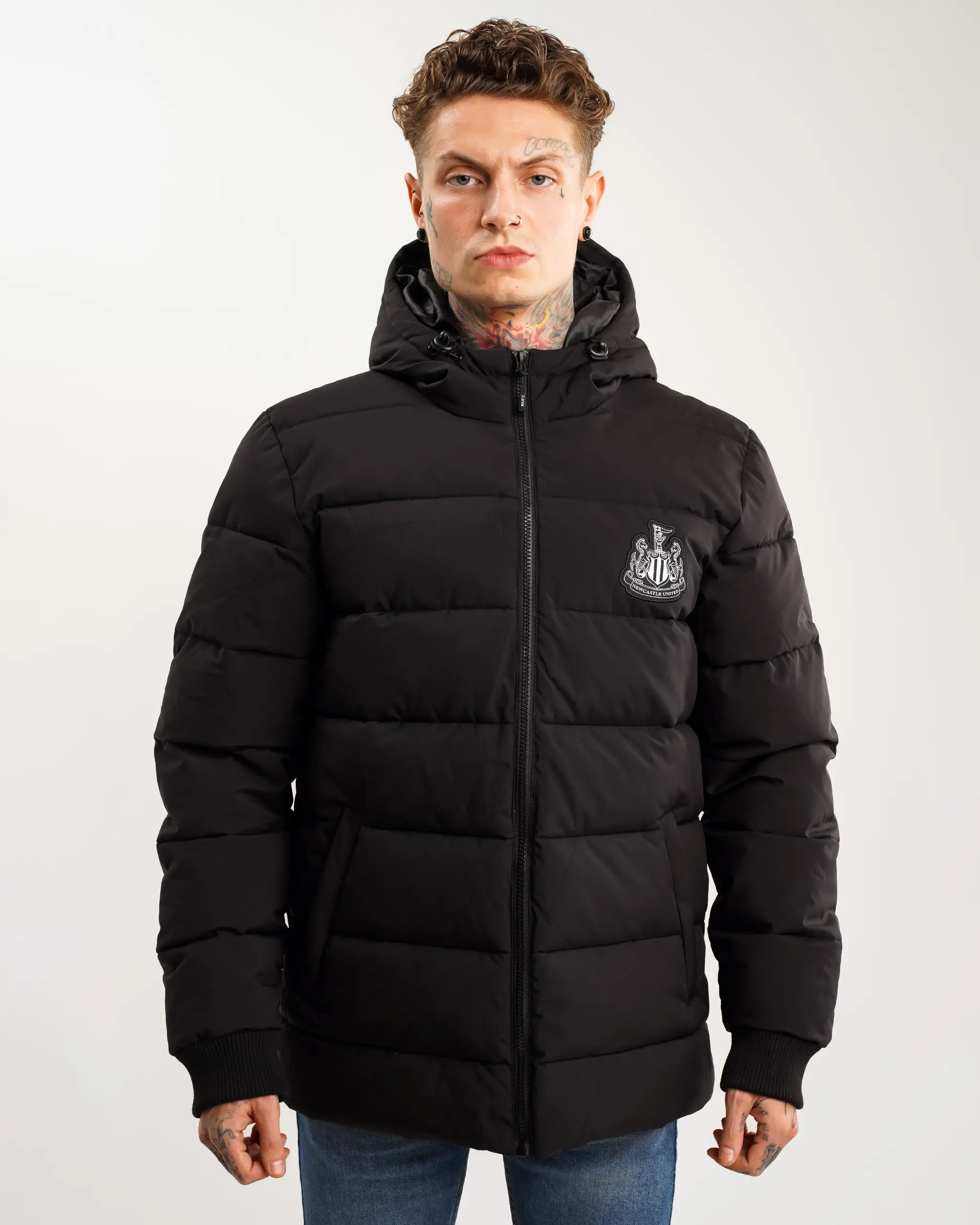 Newcastle United Men's Black Short Puffer Jacket - Image 8