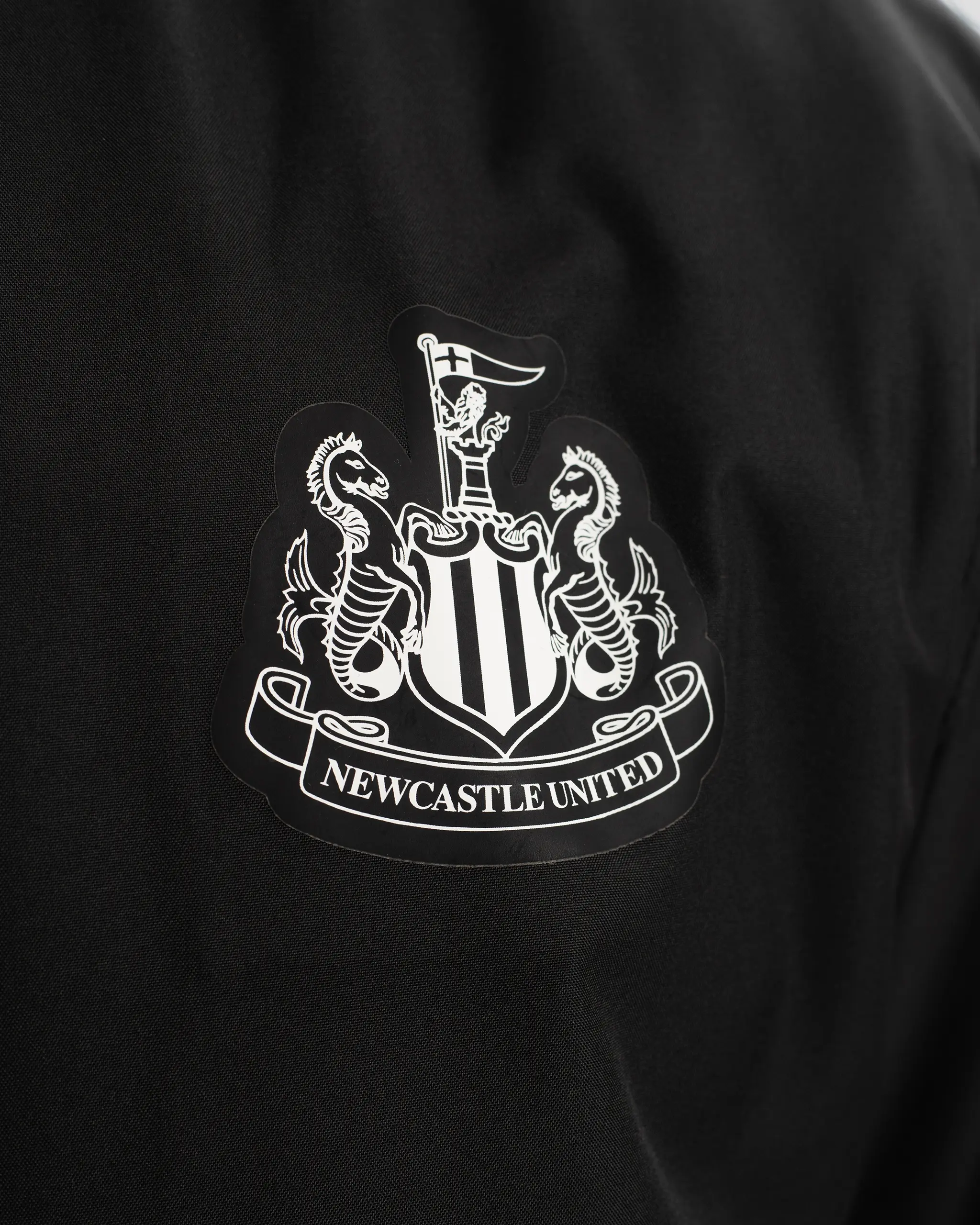 Newcastle United Men's Colour Block Shower Jacket - Image 3
