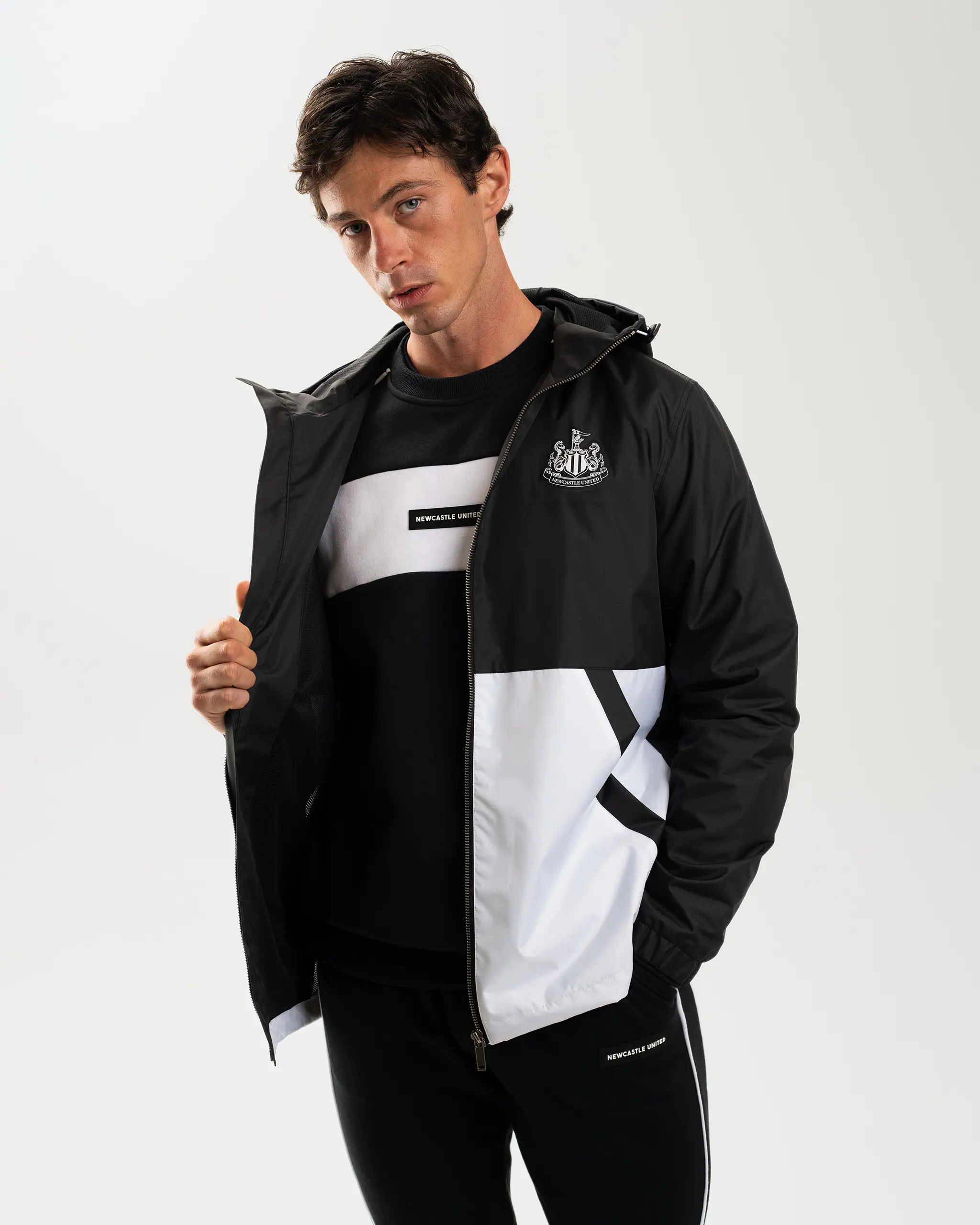 Newcastle United Men's Colour Block Shower Jacket - Image 6
