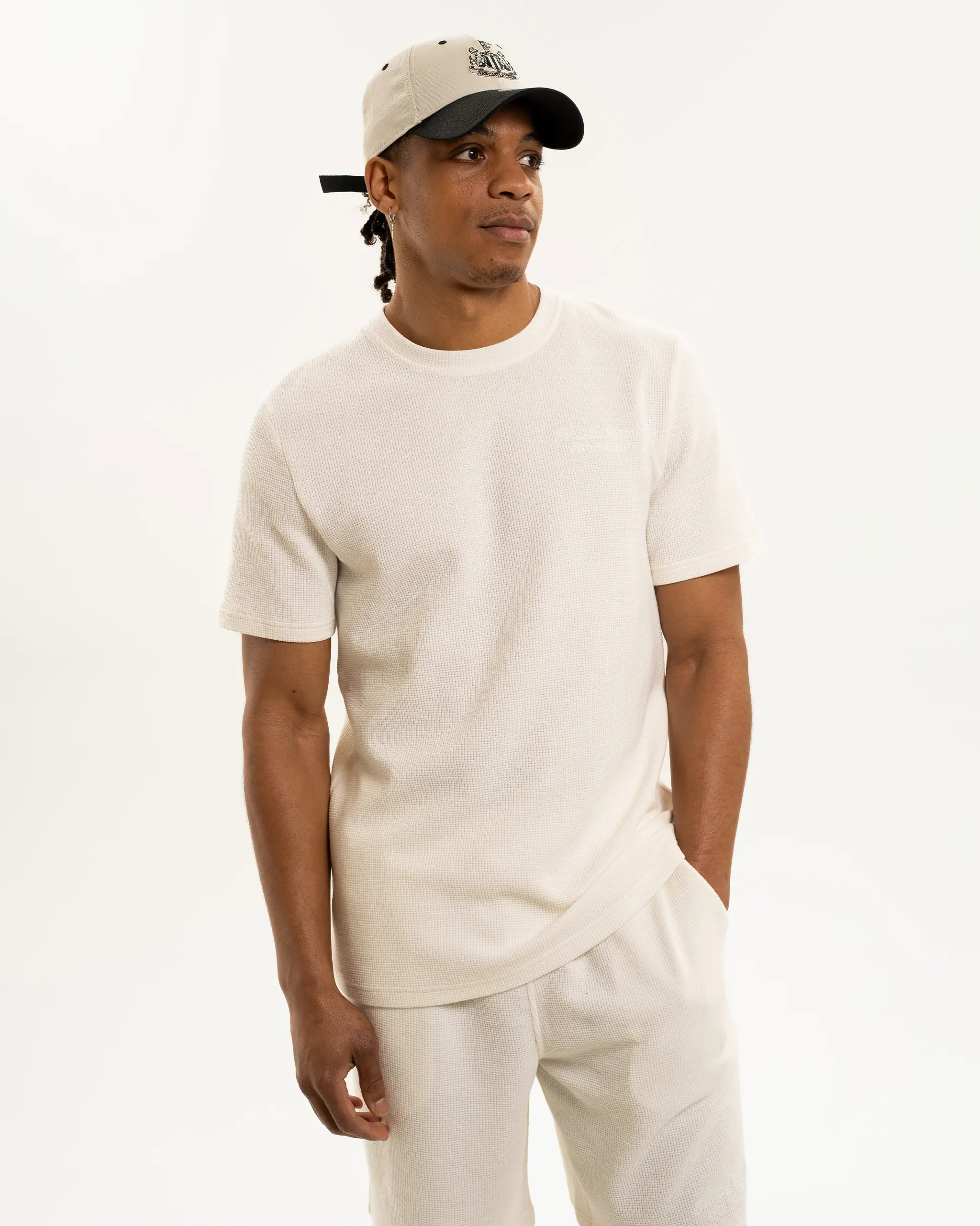 Newcastle United Men's Ecru Waffle T-Shirt - Image 2