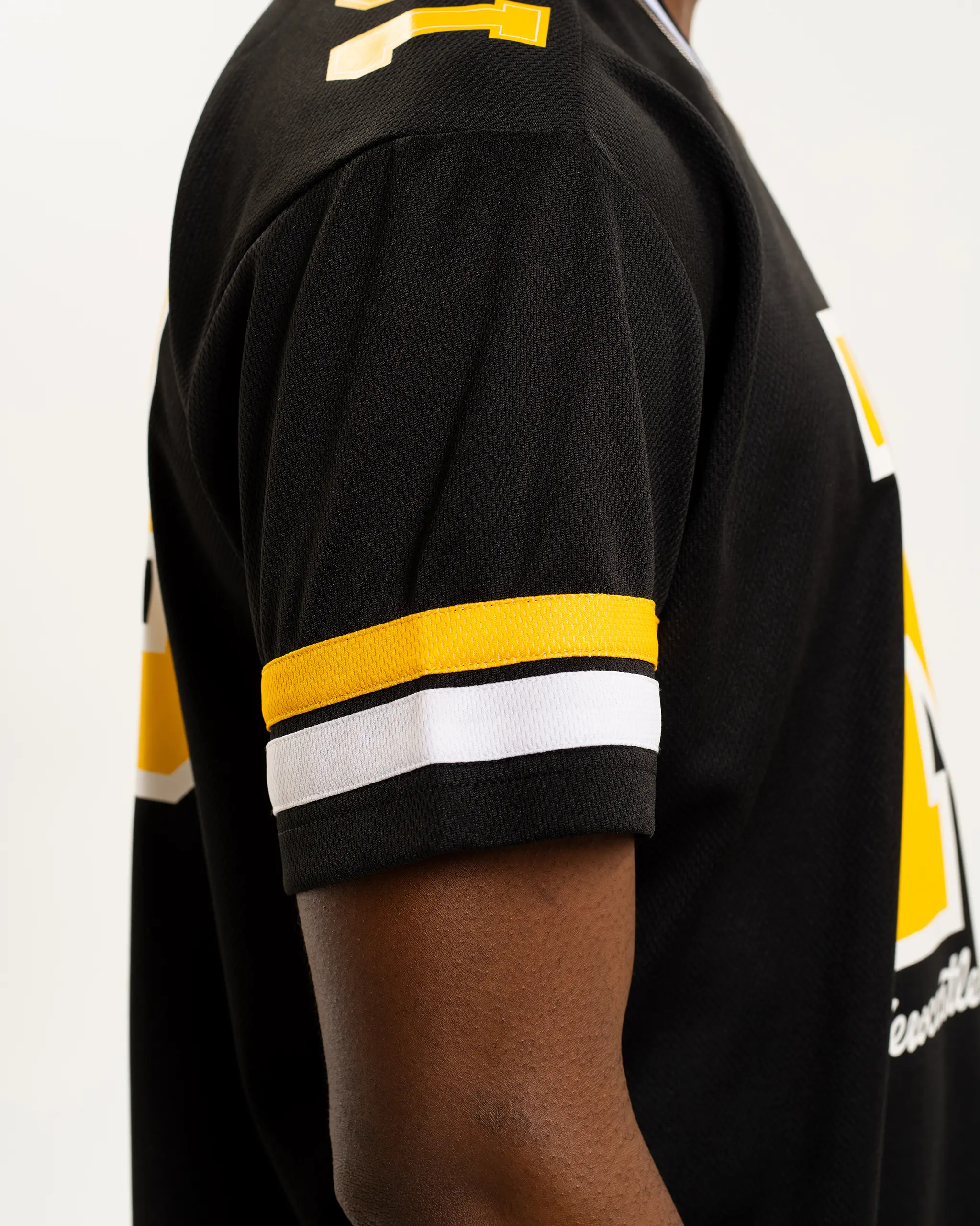 Newcastle United Men's Mesh American Football Jersey - Image 7