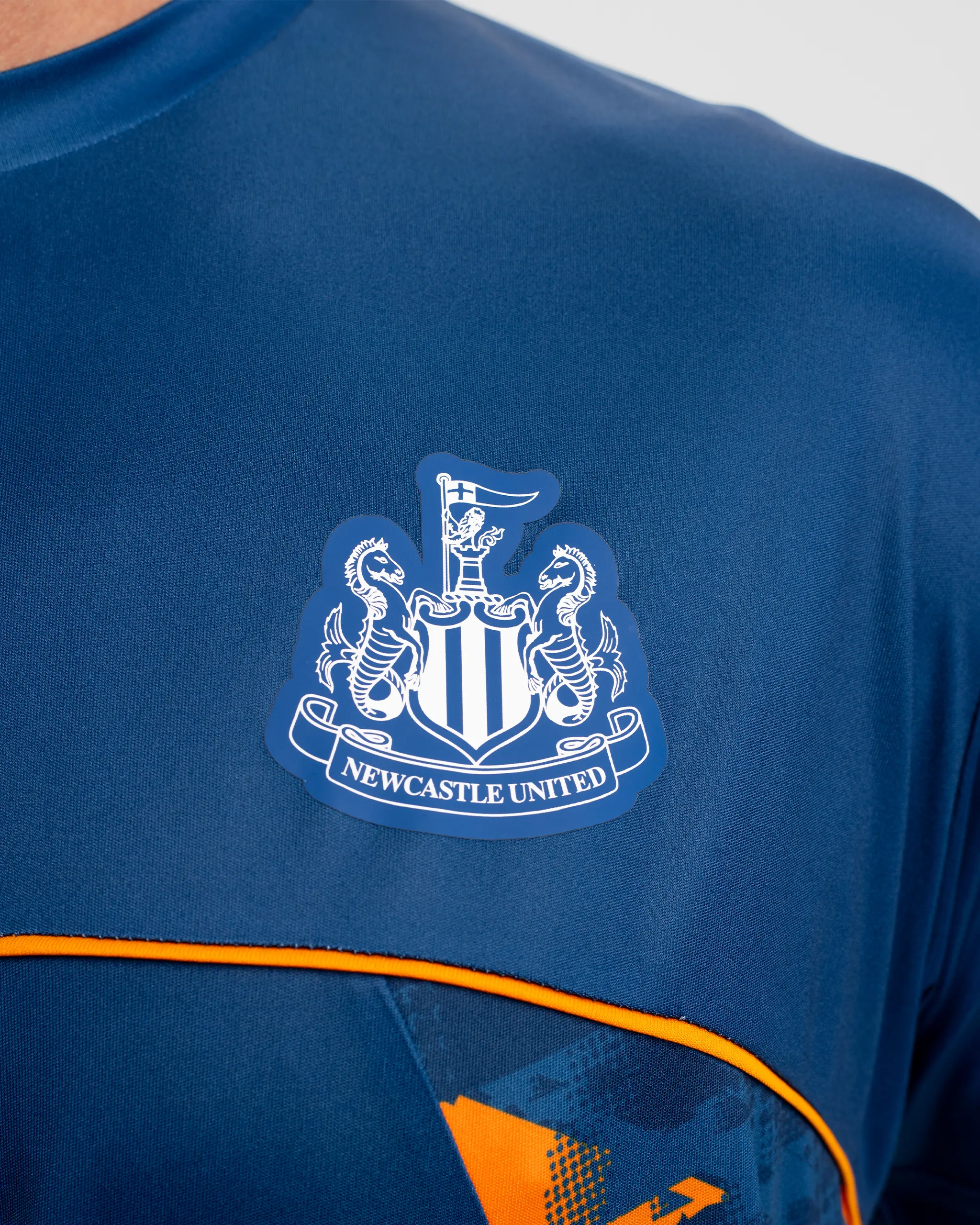 Newcastle United Men's Navy & Orange Panel T-Shirt - Image 5