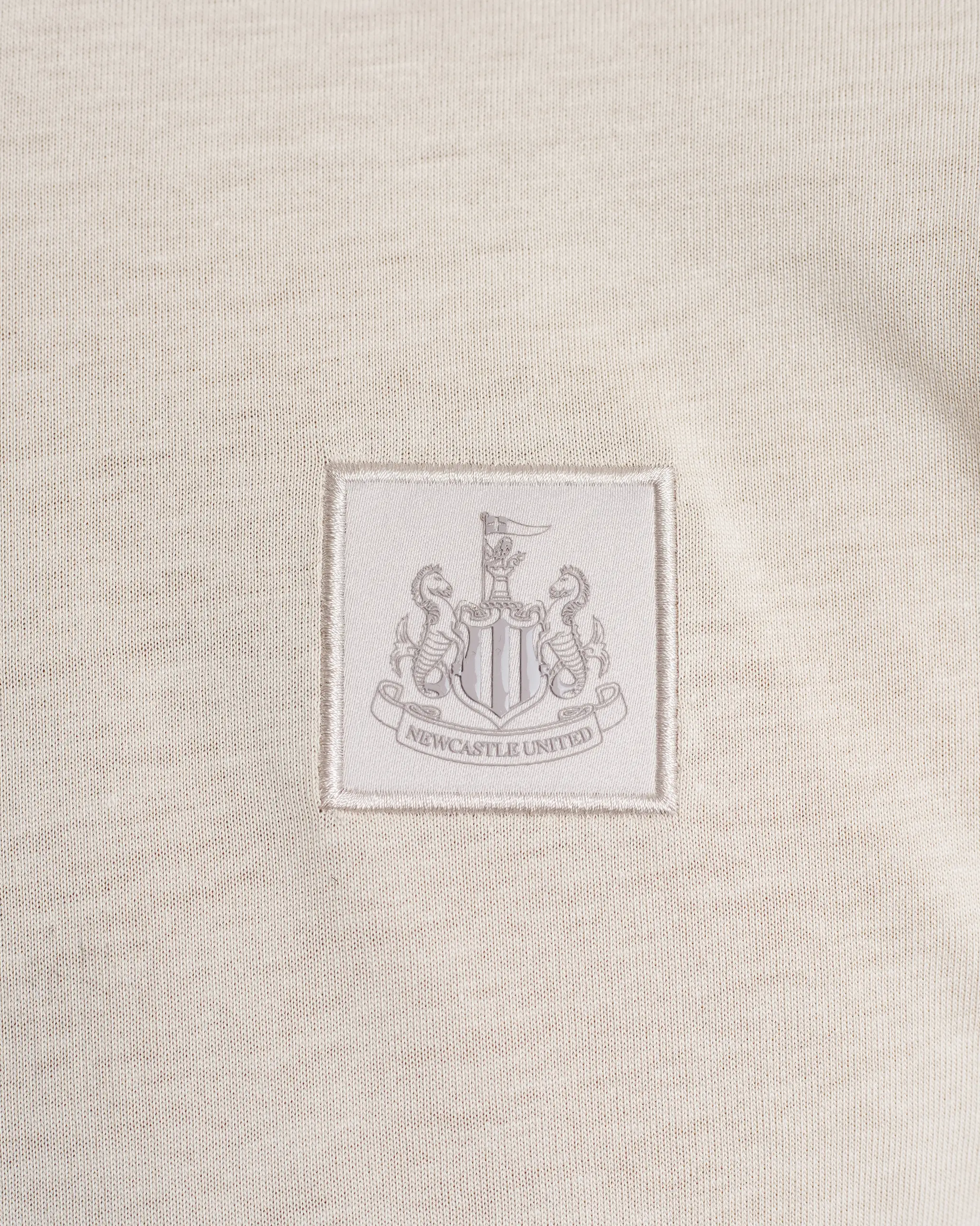 Newcastle United Men's Oat Tipped Tee - Image 6