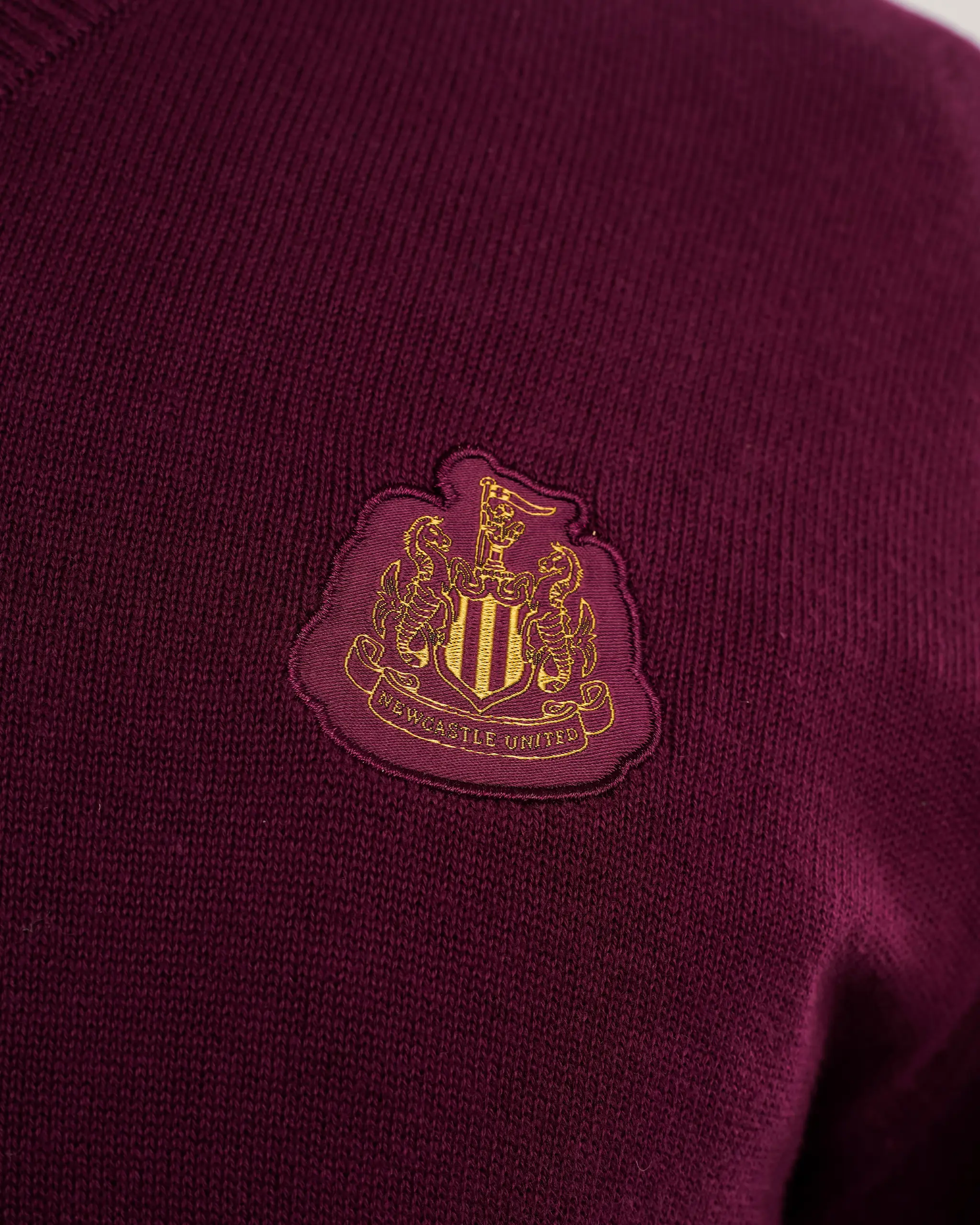 Newcastle United Men's Purple V Neck Knit Sweater - Image 3