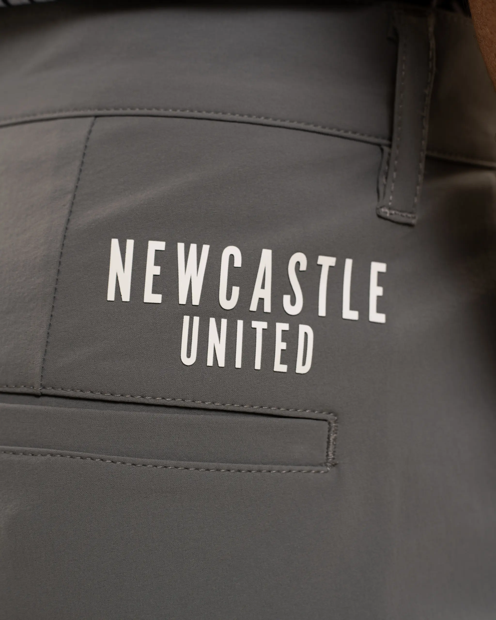 Newcastle United Men's Slate Shorts - Image 8