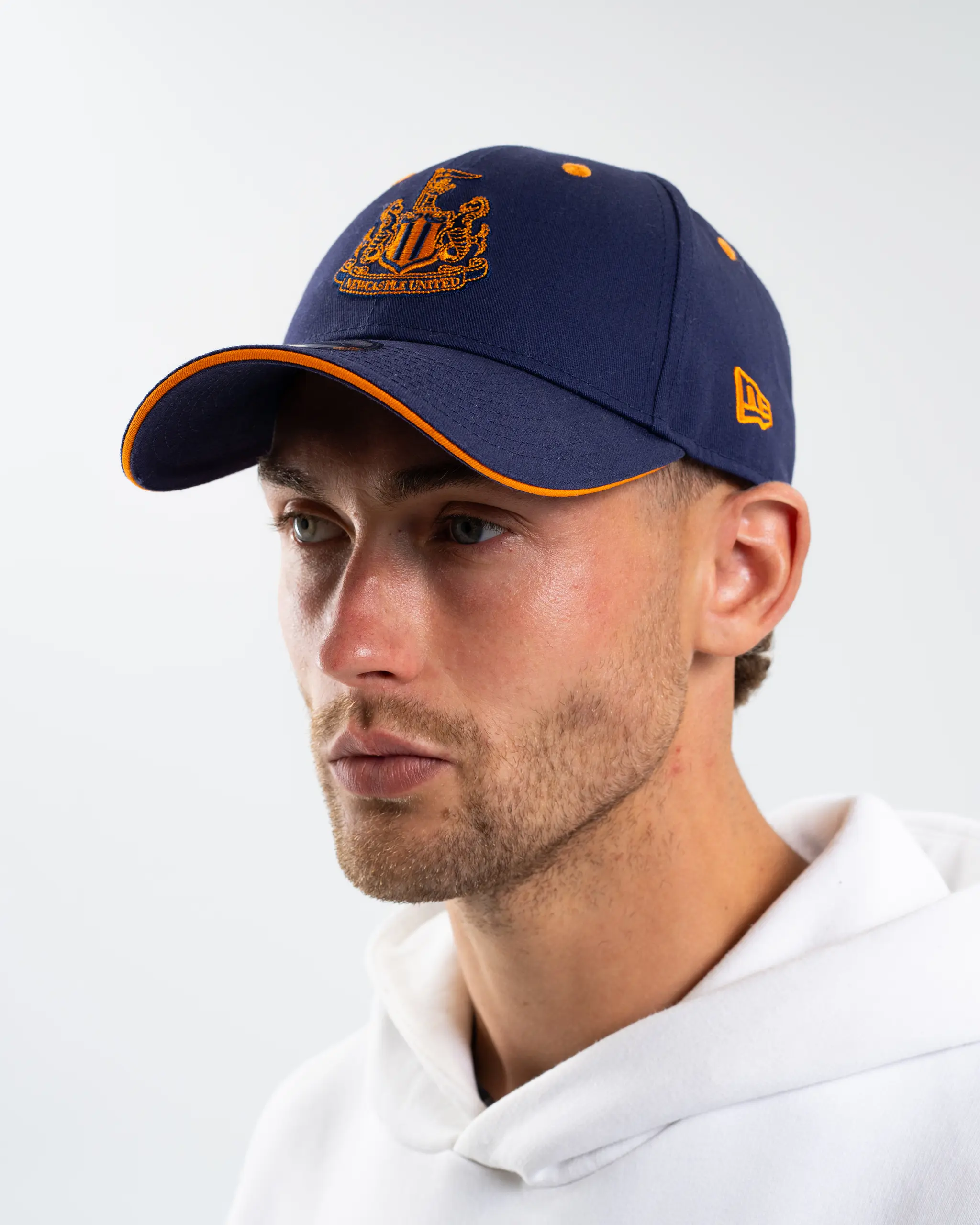 Newcastle United New Era 25/26 Third Kit 9FORTY Adjustable Cap - Image 2