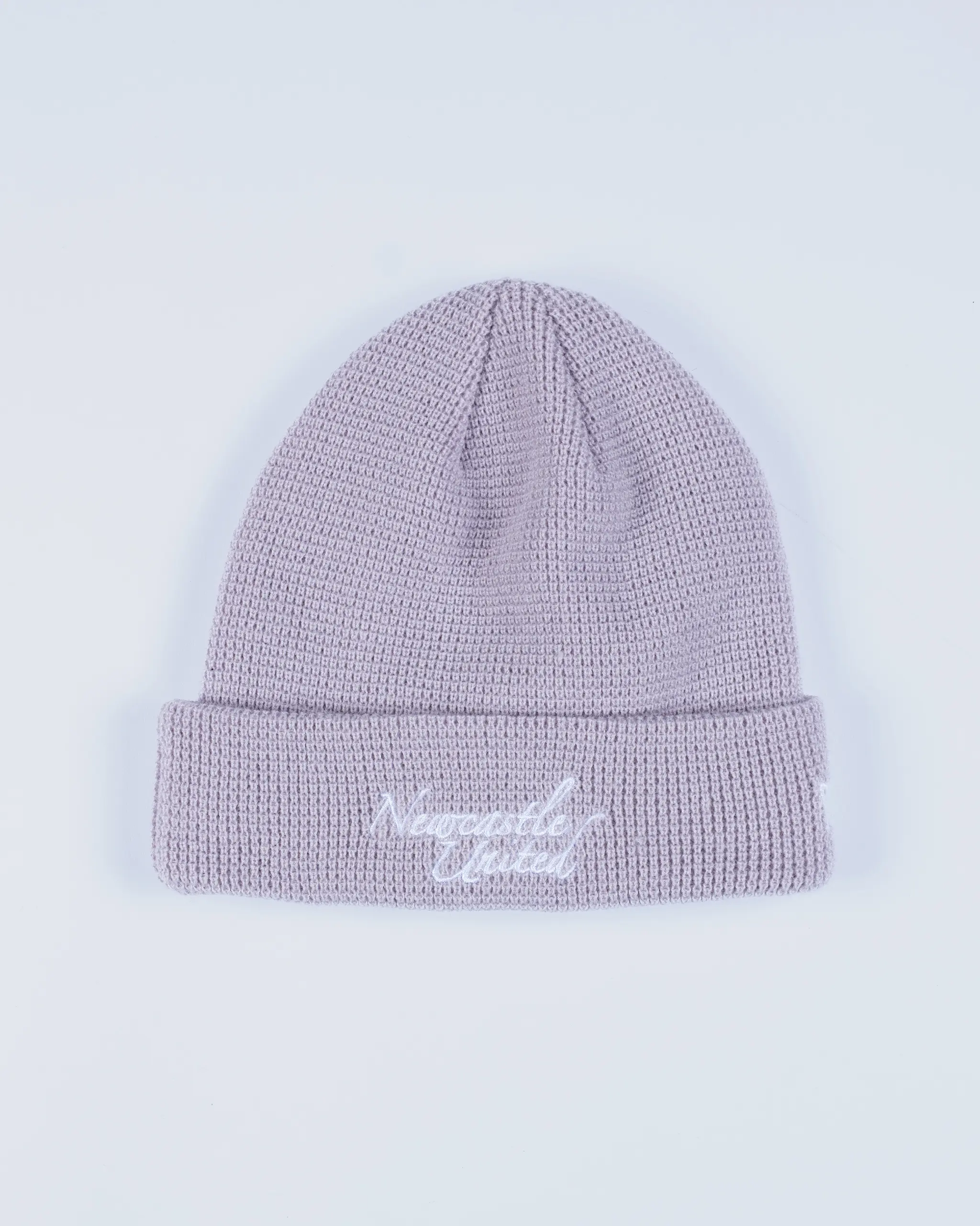 Newcastle United New Era Autumn 2025 Lilac Beanie - Image 5