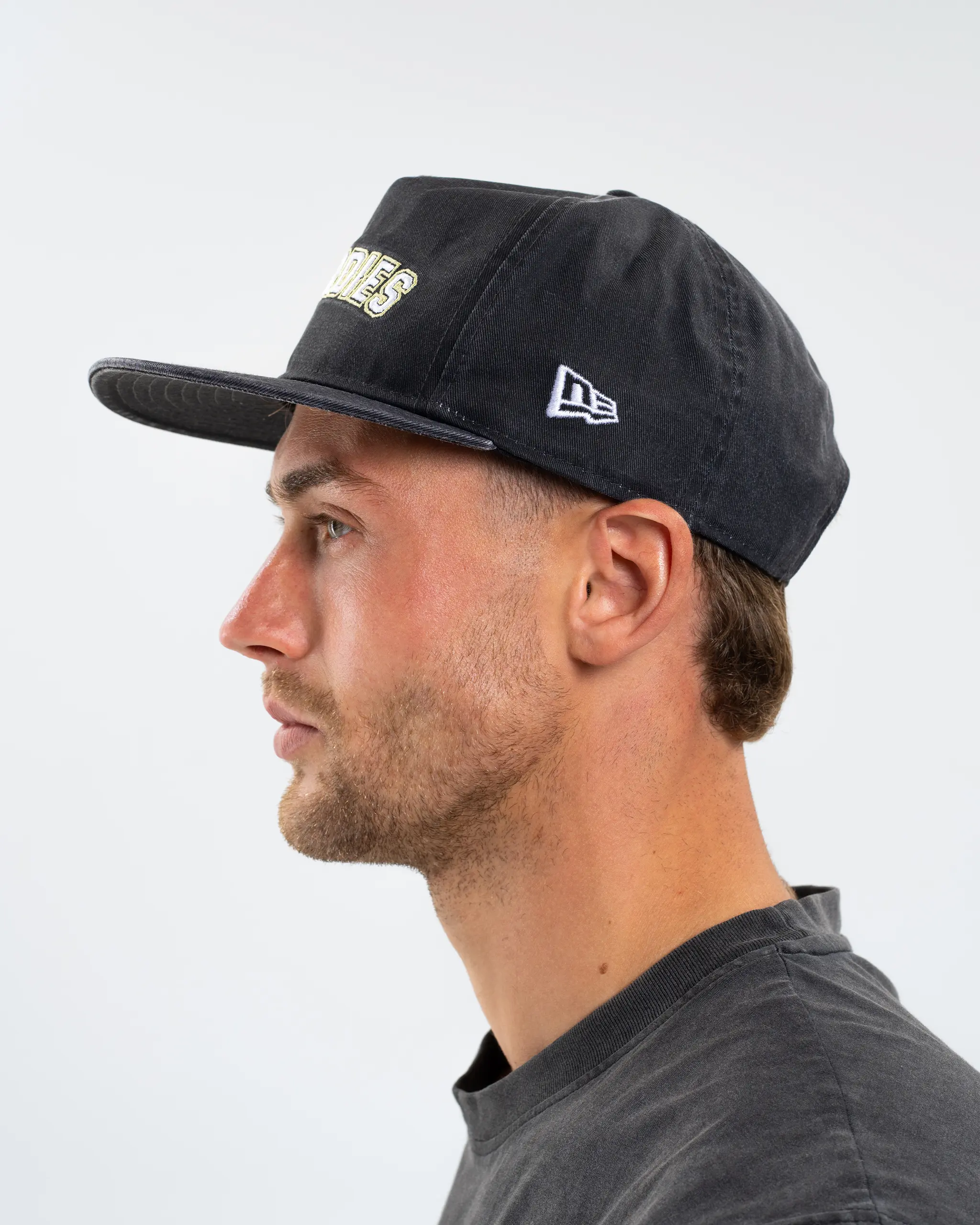 Newcastle United New Era Black Italian Washed 19TWENTY Cap - Image 3
