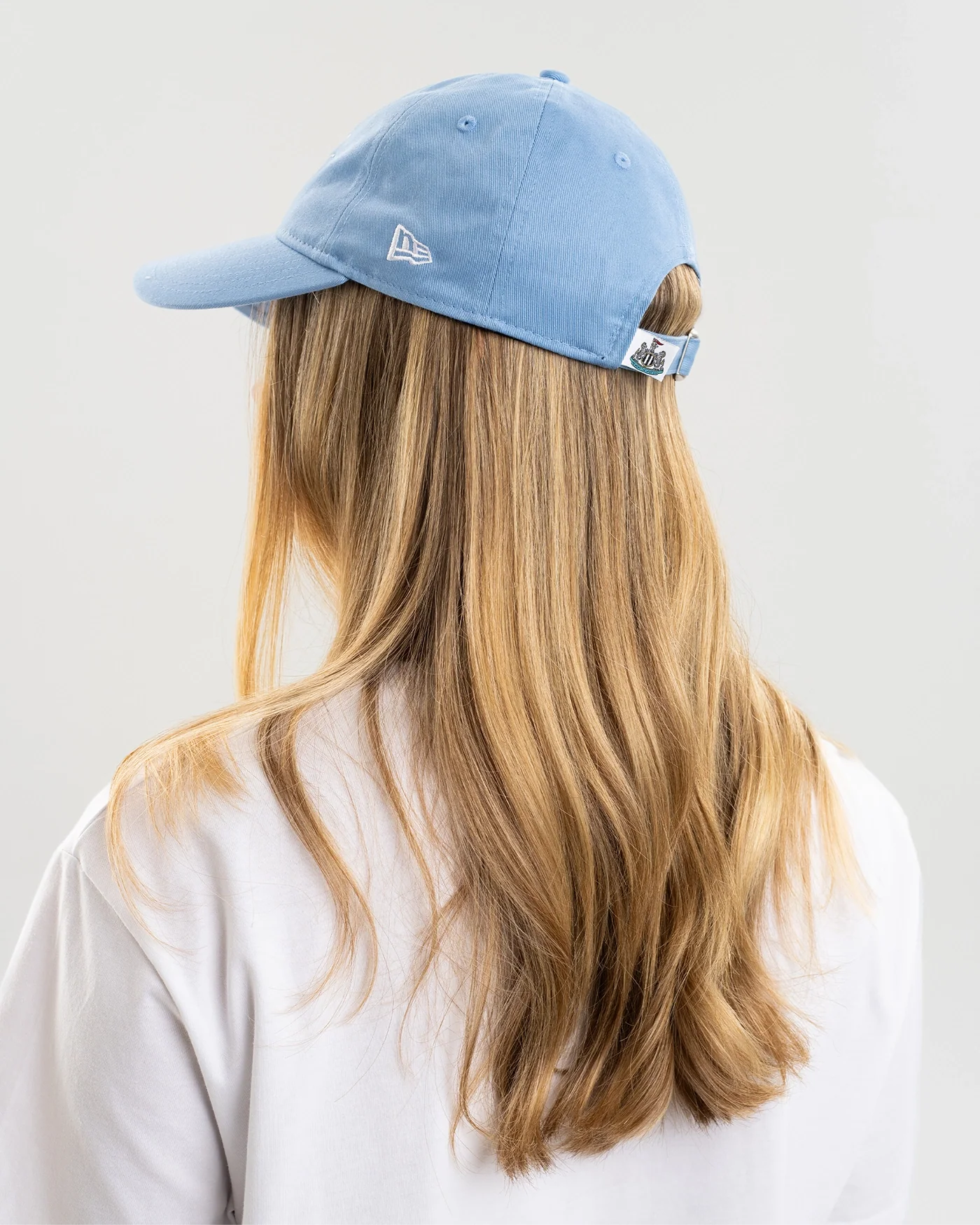 Newcastle United New Era Women's Light Blue 9TWENTY Adjustable Cap - Image 5
