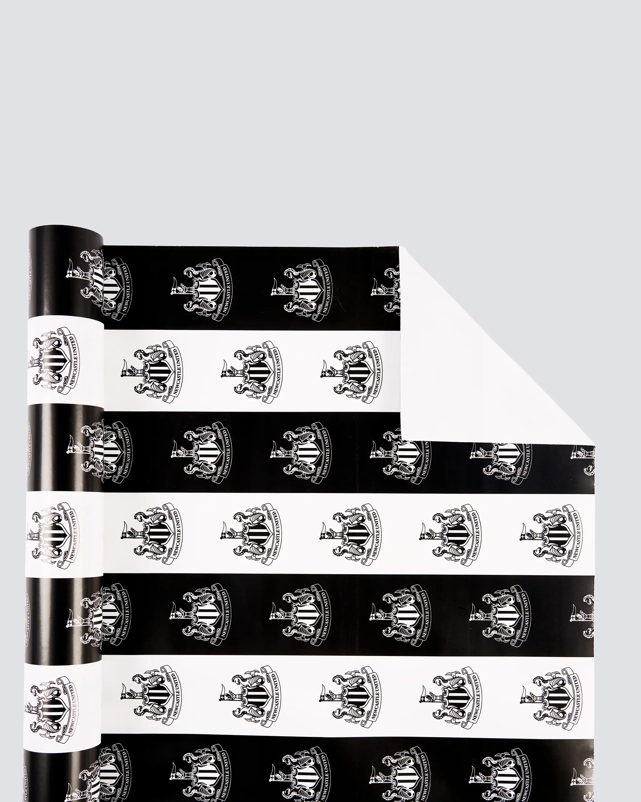 Newcastle United Official Wrapping Paper - Image 4