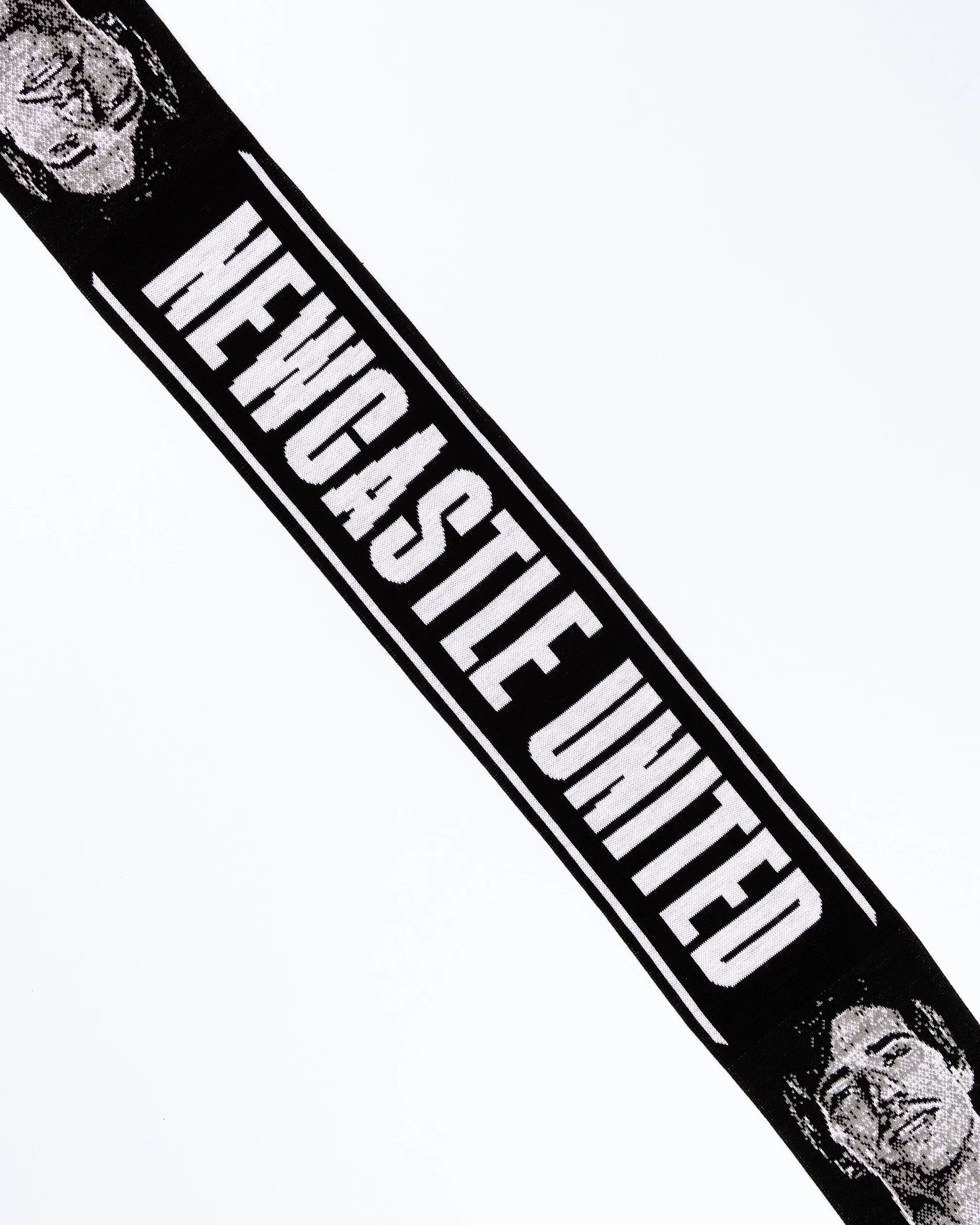 Newcastle United Sandro TONALI Player Scarf - Image 3