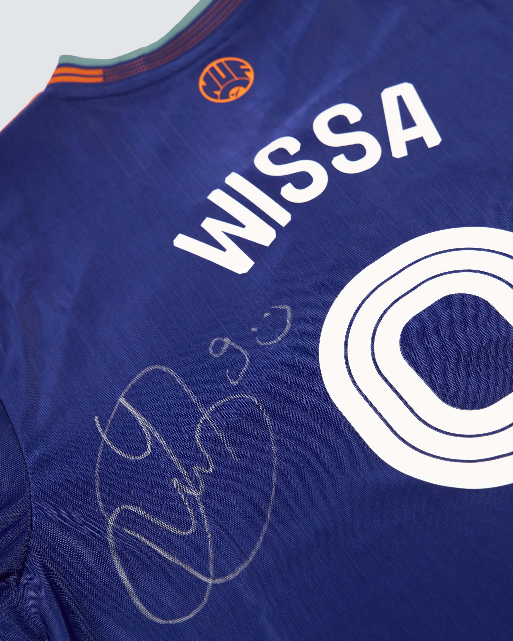 Newcastle United WISSA 25/26 Boxed Signed Third Shirt - Image 5