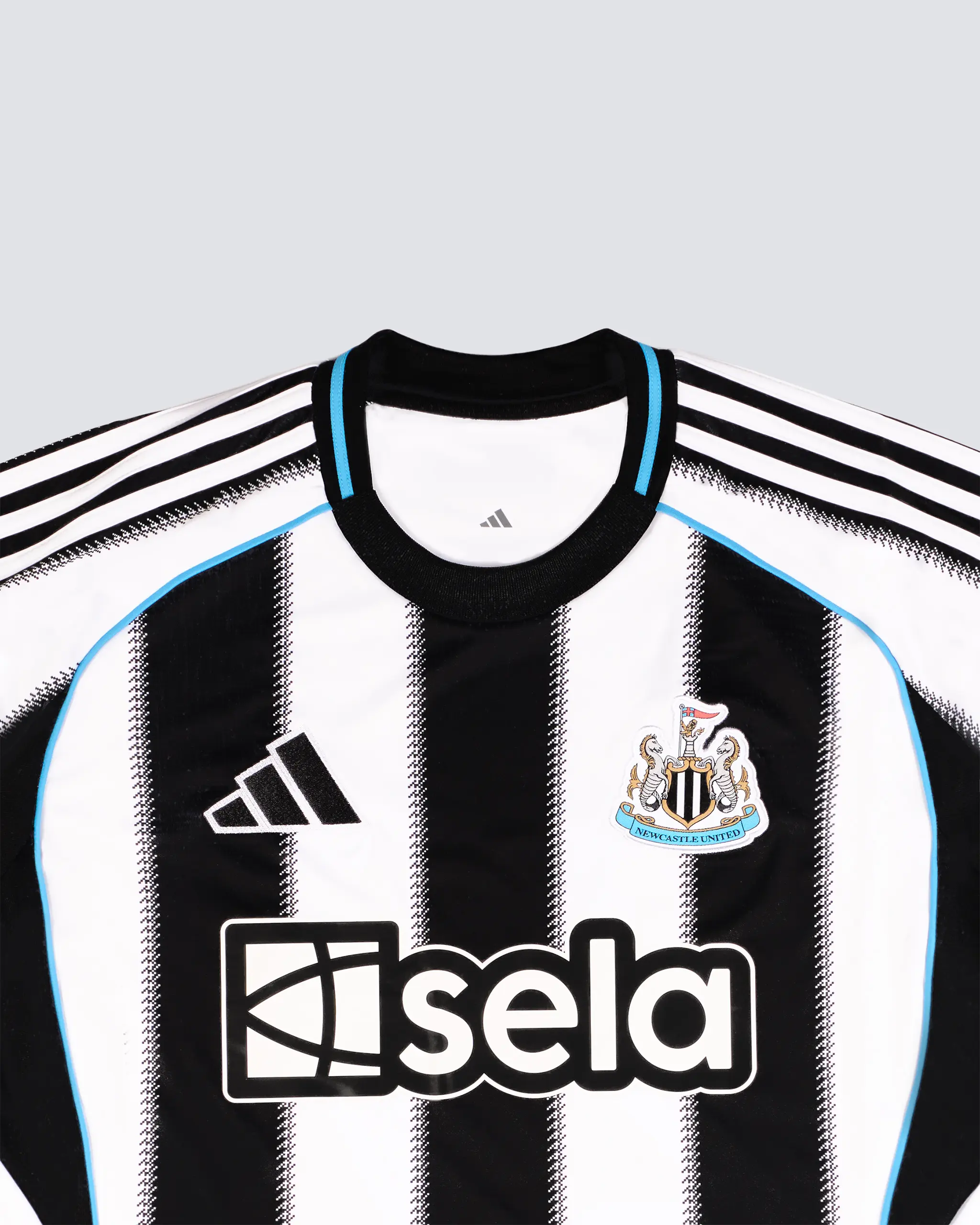 Newcastle United WOLTEMADE 25/26 Boxed Home Signed Shirt - Image 7