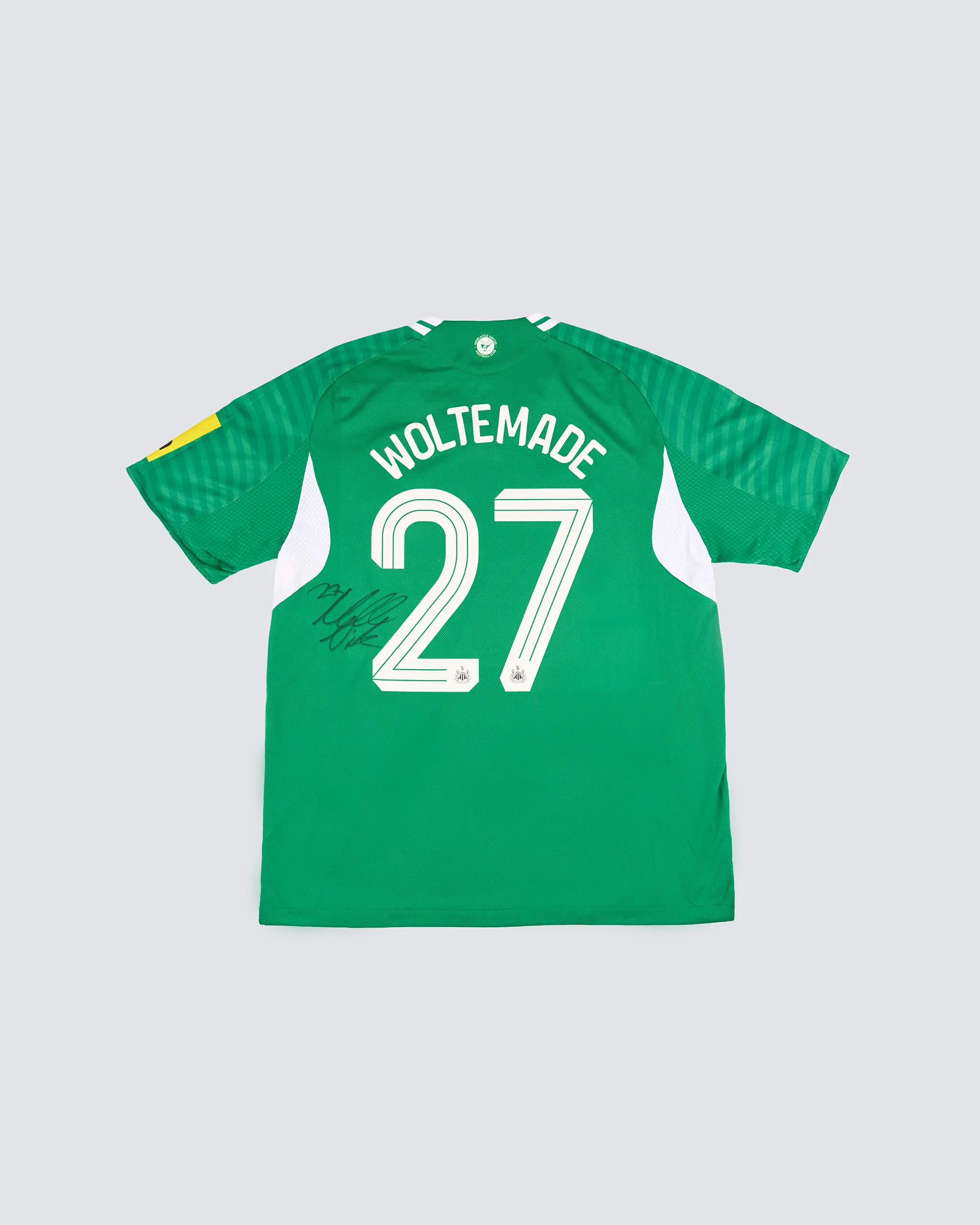 Newcastle United WOLTEMADE 25/26 Boxed Signed Away Shirt - Image 2