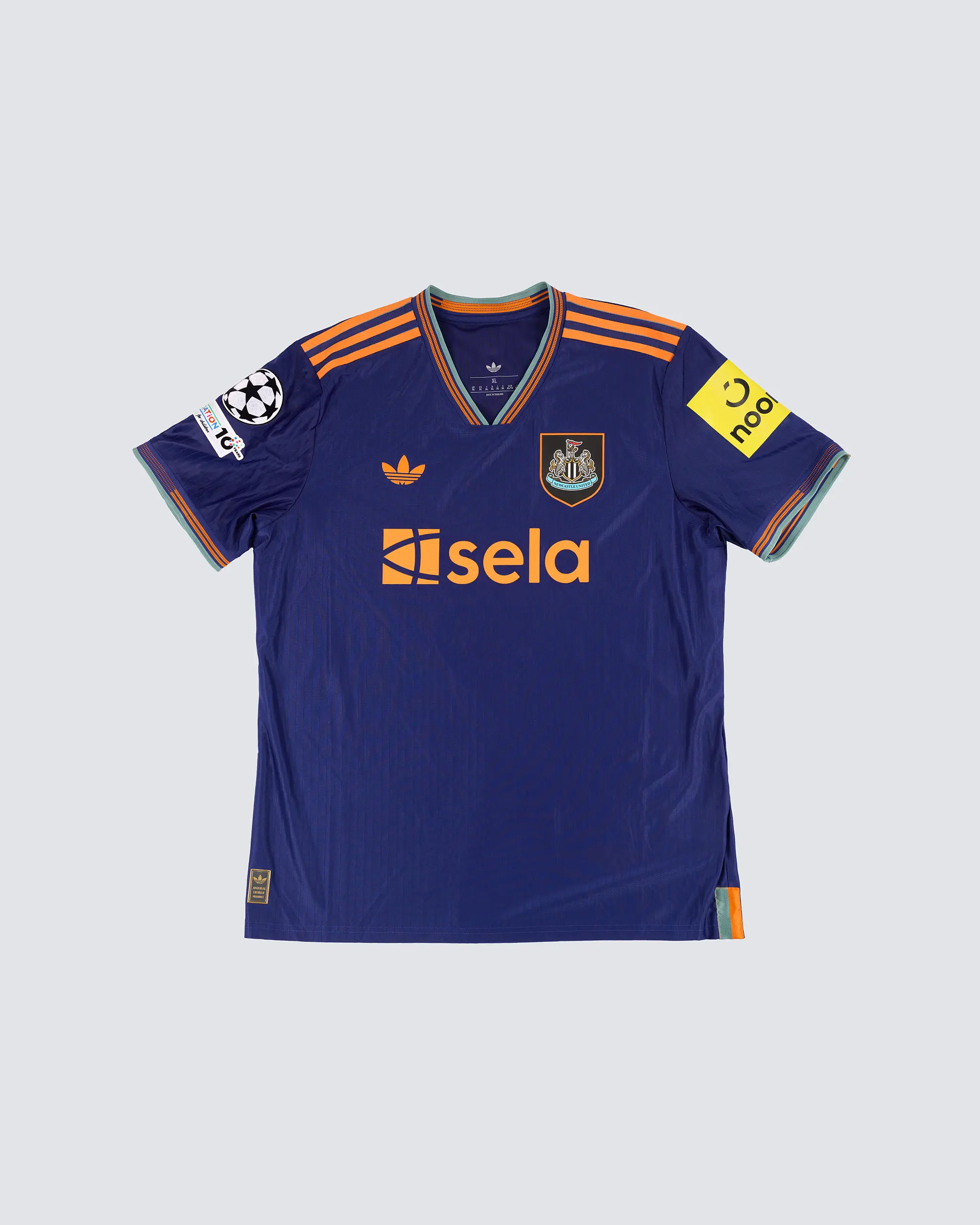 Newcastle United WOLTEMADE 25/26 Boxed Signed Third Shirt - Image 6